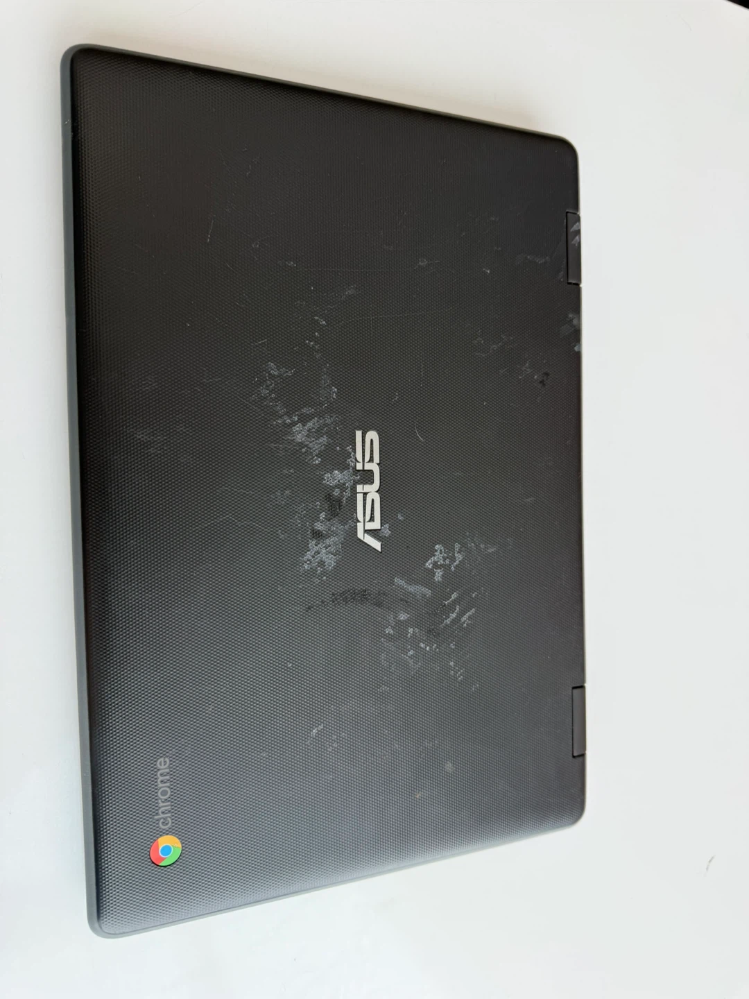 ASUS C204M Chromebook - Great for students! - photo 2