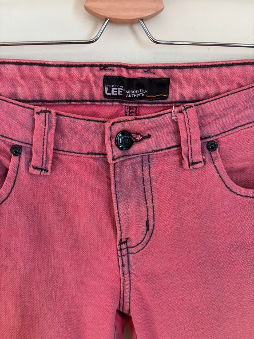Lee Pink Jeans - Size 29, inseam 28” - photo 3