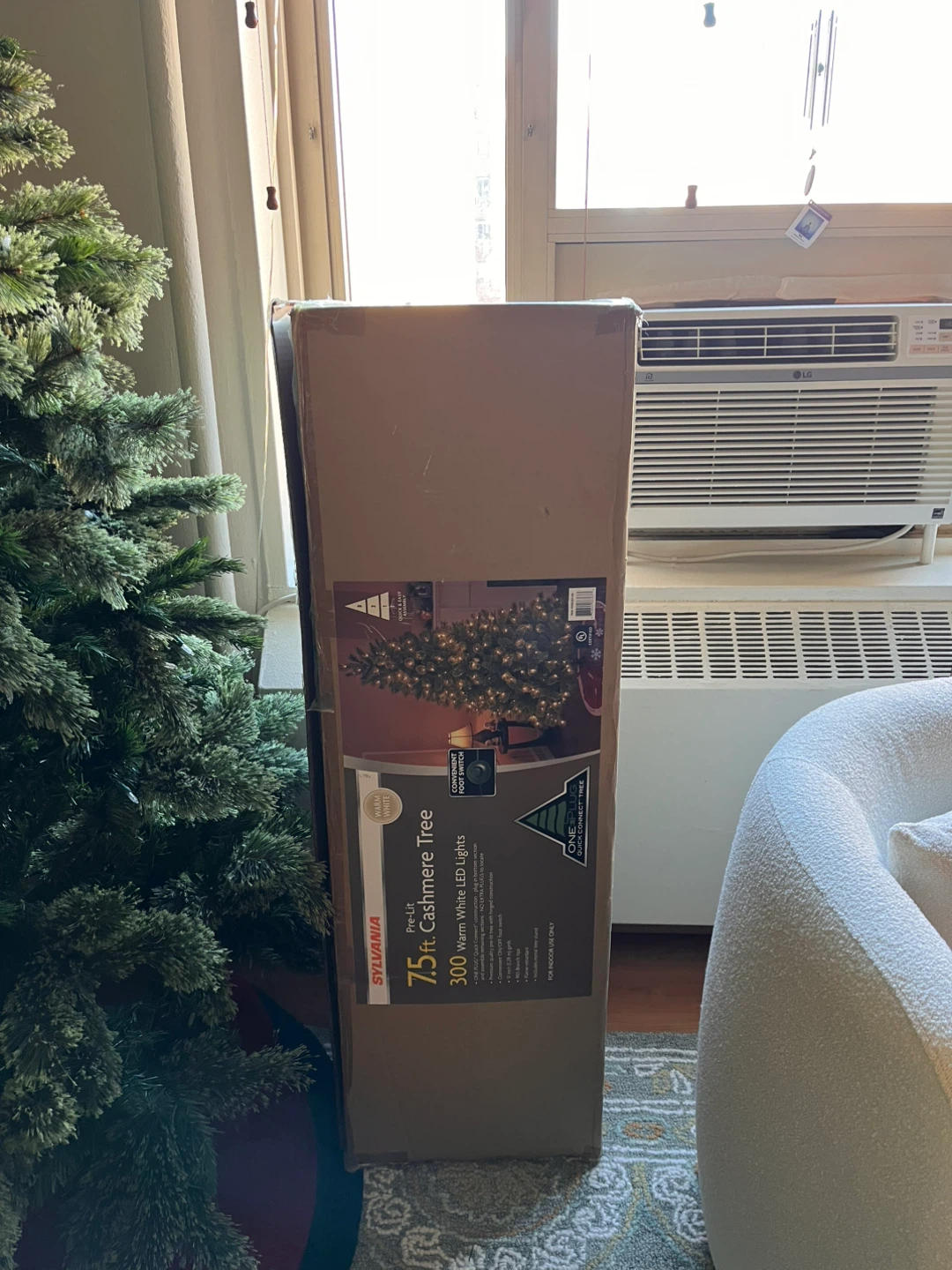 Sylvania 7.5 ft Pre-Lit Cashmere Christmas Tree - photo 3