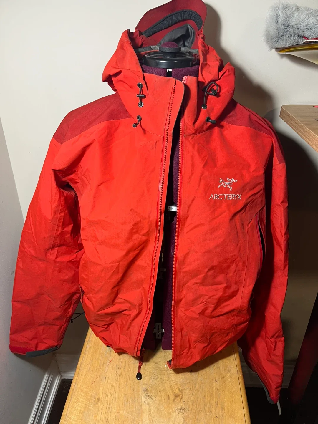Arc'teryx Red Jacket Beta AR Size XL