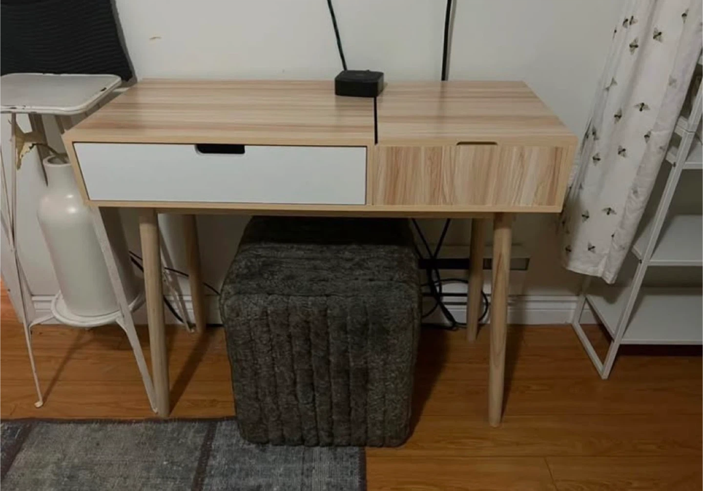 Wooden Vanity Desk with Mirror