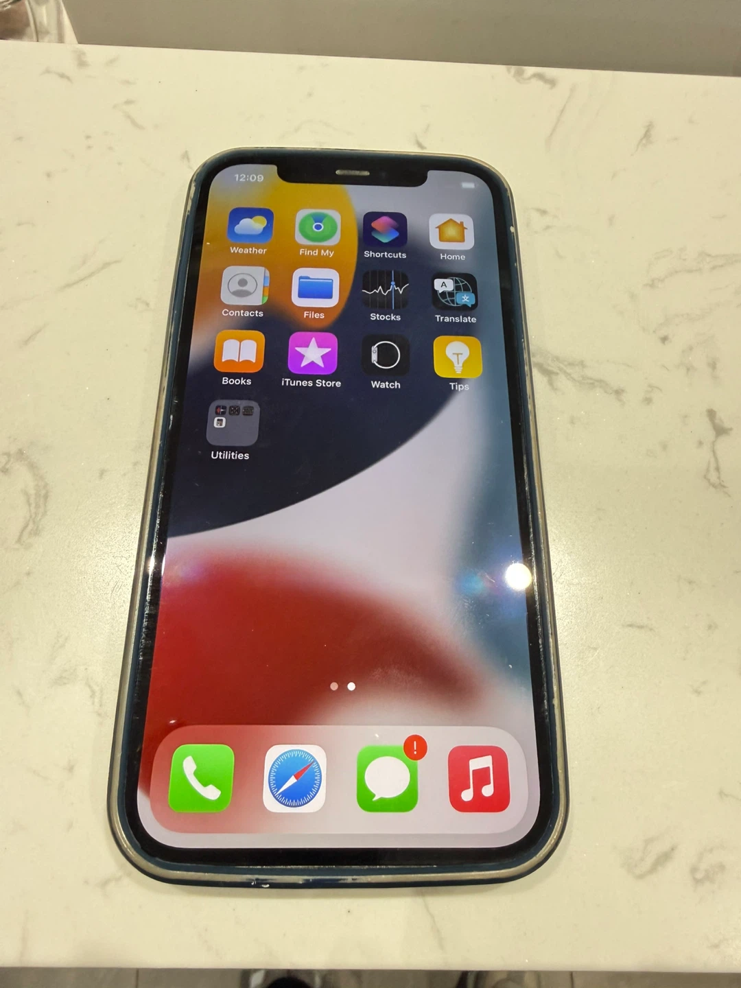 Cracked iPhone 12 128gb