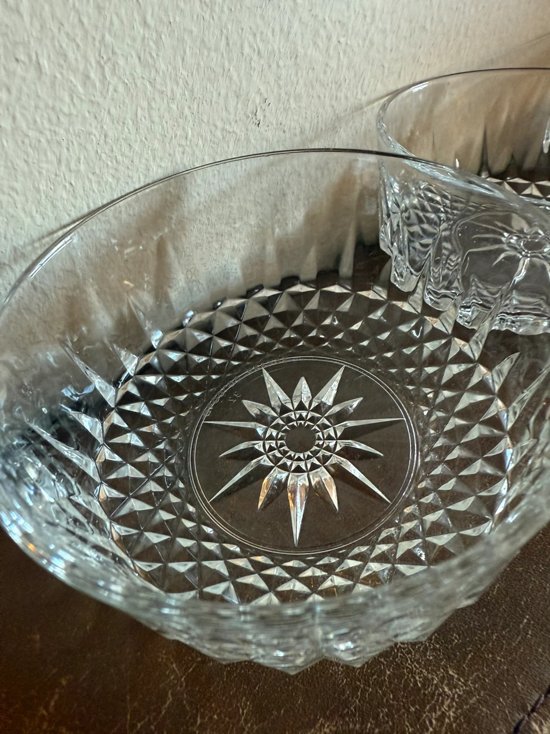 4 glass dessert bowls for sale! - photo 3