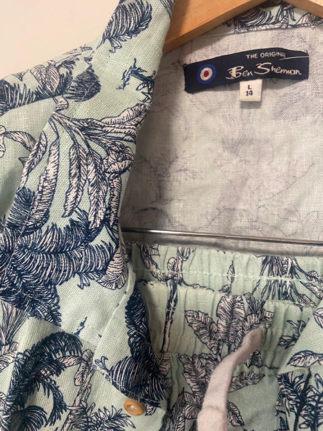 Ben Sherman Palm Print Shorts Set for Boys - Size L - photo 2