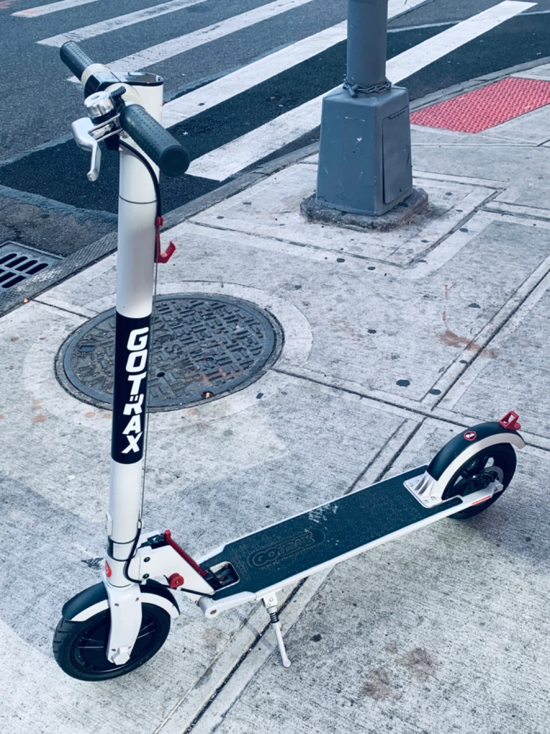 GOTRAX Electric Scooter new condition run fast 20MPH - photo 4