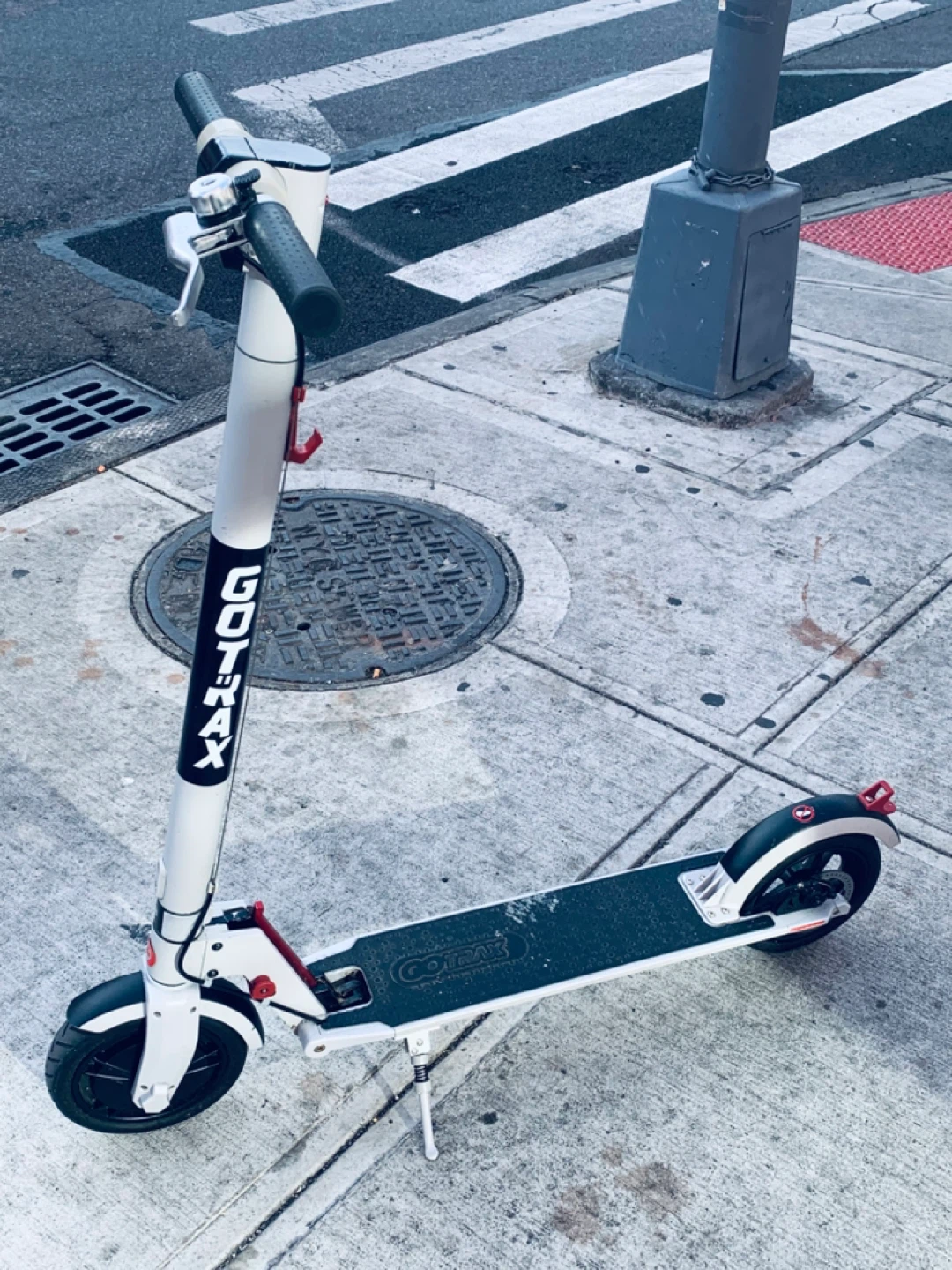 GOTRAX Electric Scooter new condition run fast 20MPH