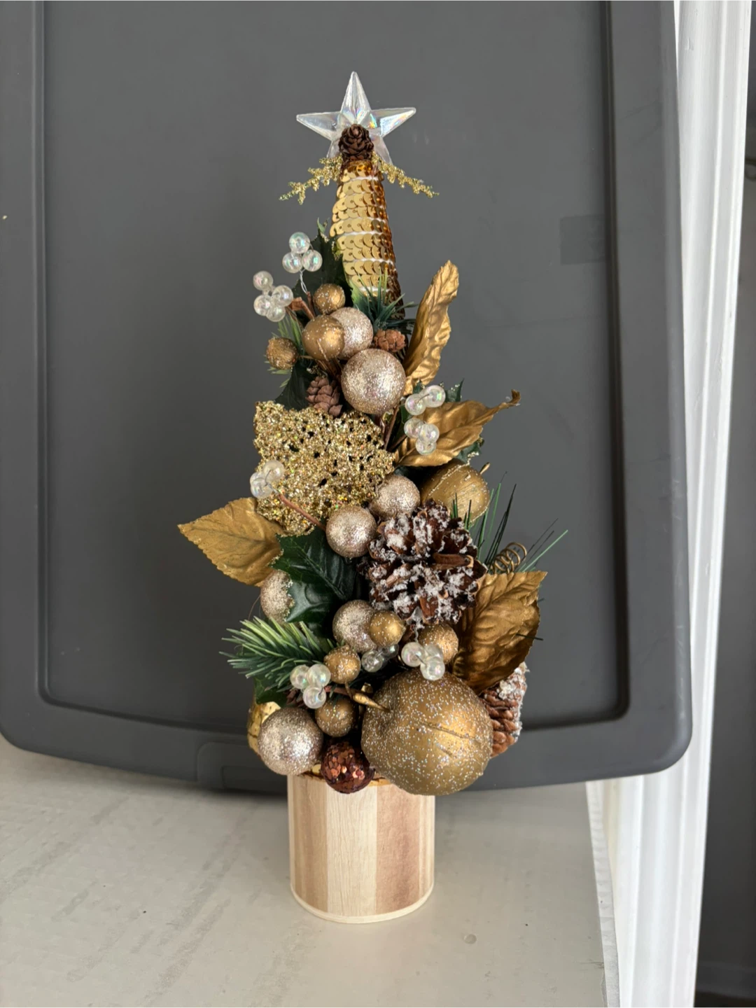 Tabletop gold Christmas Tree Decoration