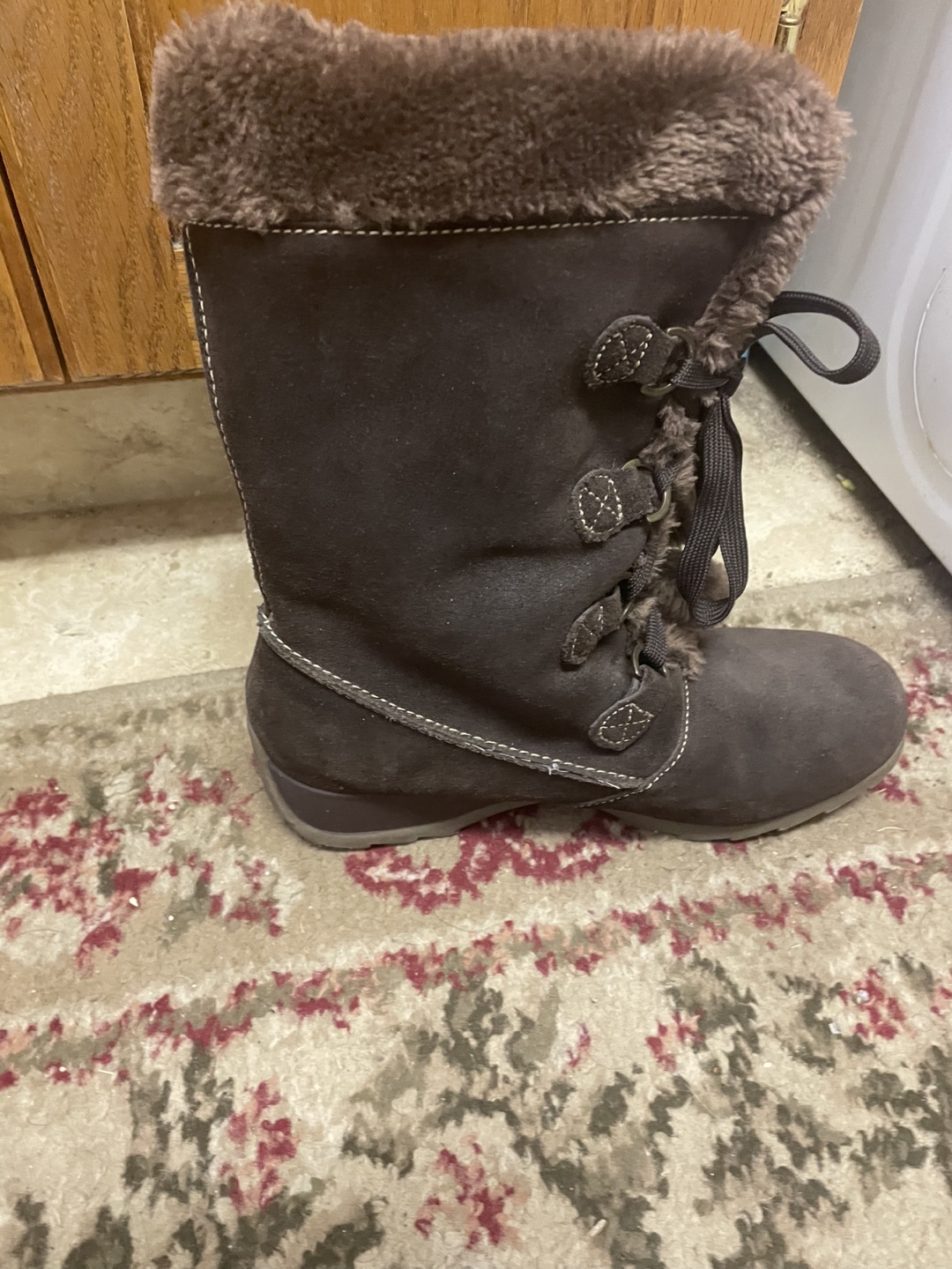 Tundra Brown Winter Boots - Size 8 - photo 2