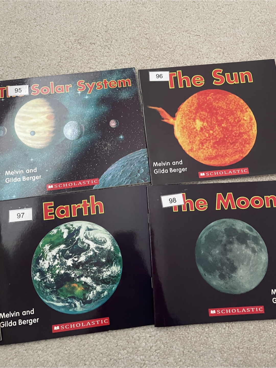 Scholastic Space Books Set - Melvin and Gilda Berger - photo 2