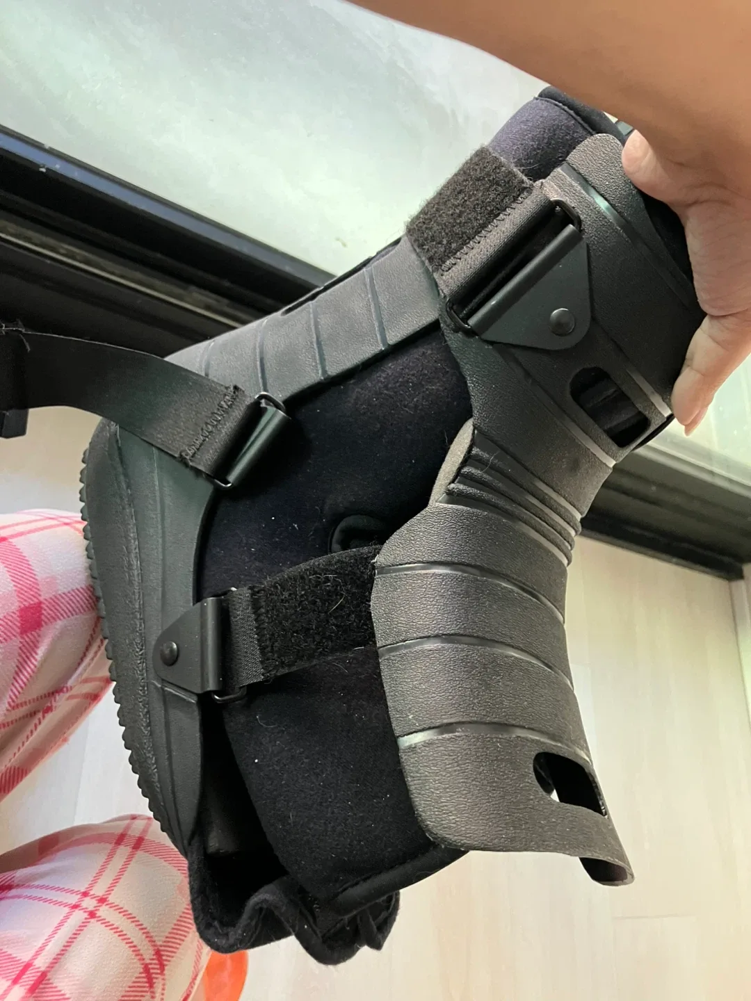 Airboot for Leg Injiries