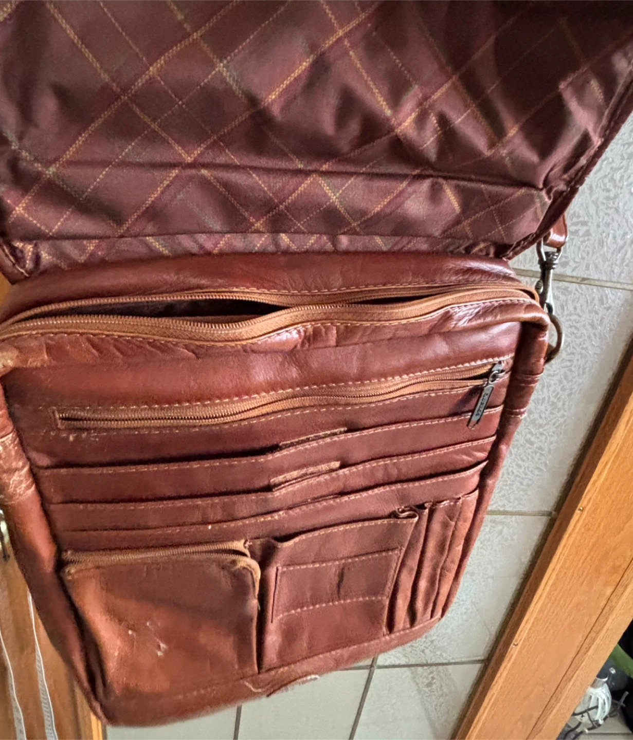 QUEROS VOLARE GROUP VINTAGE LEATHER BAG - photo 4