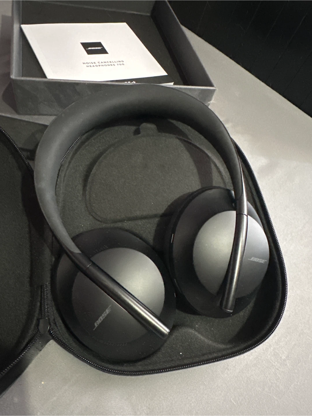 Bose Noise Cancelling Headphones 700 - Black - photo 2