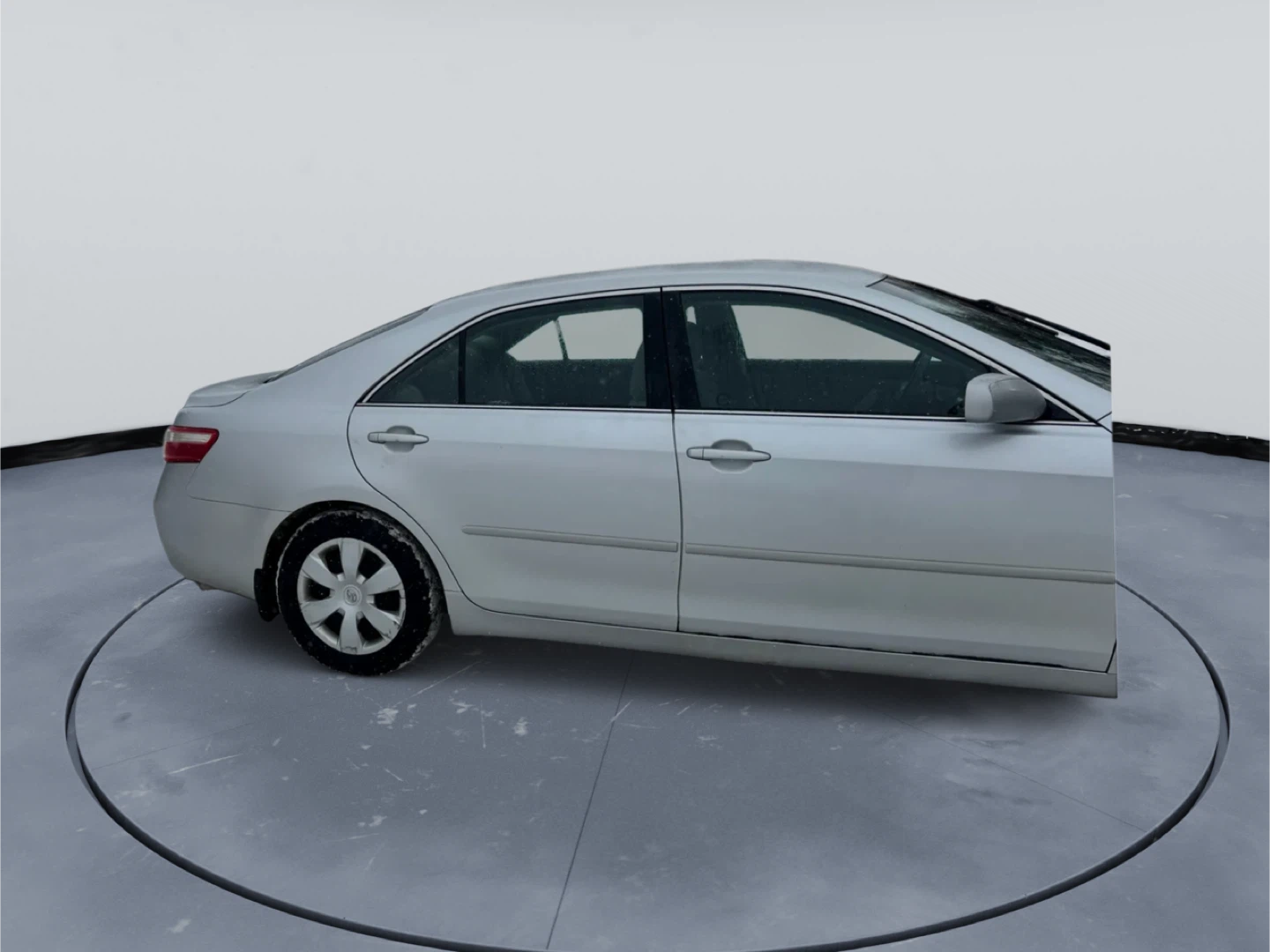 Silver Toyota Camry Sedan - photo 4