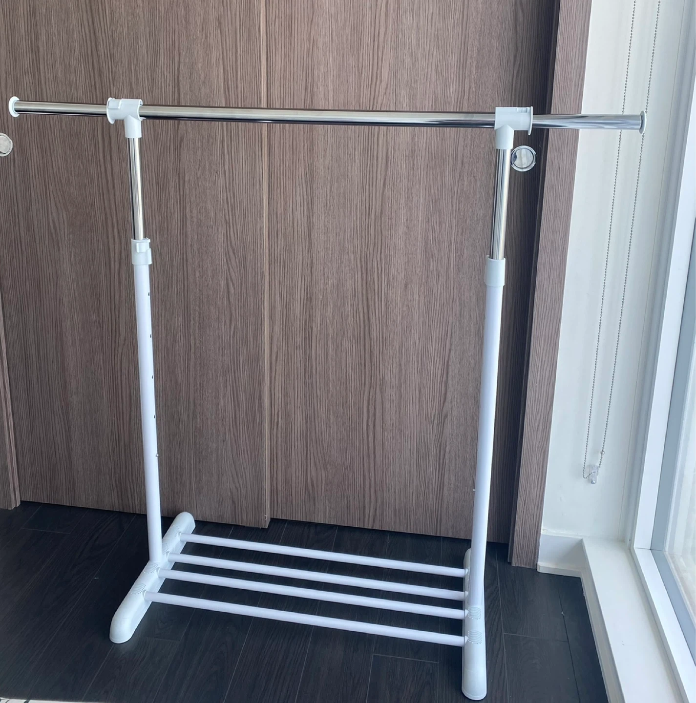 Clothing rack