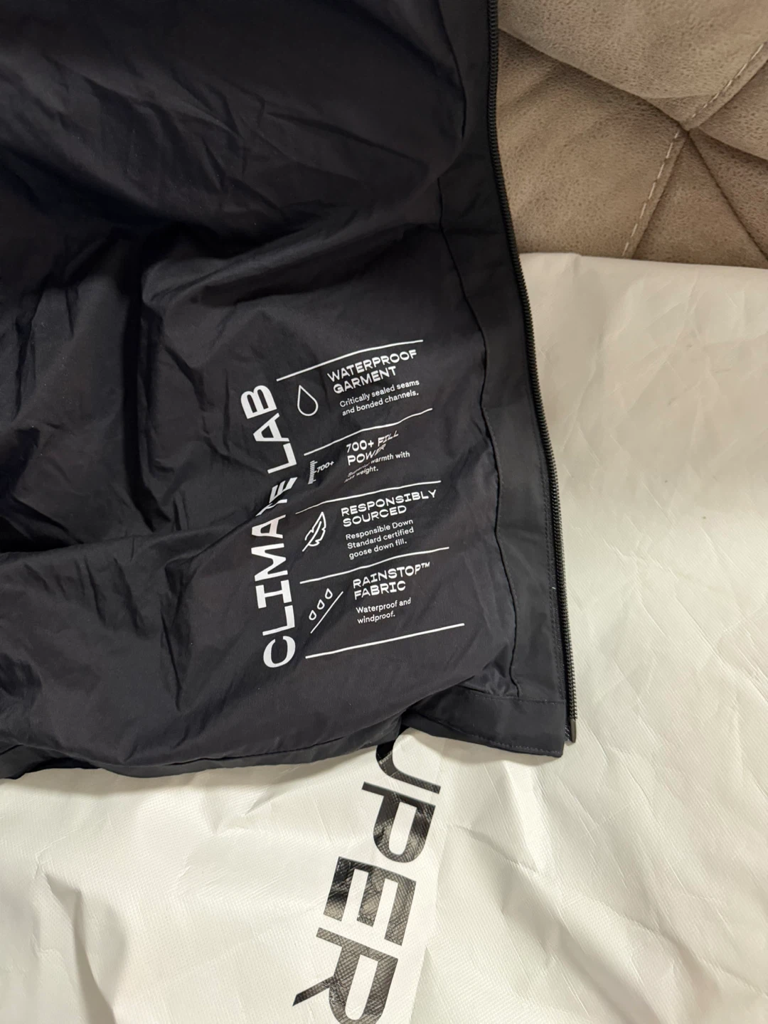 Super Puff Goose Down Jacket - Size M - photo 3