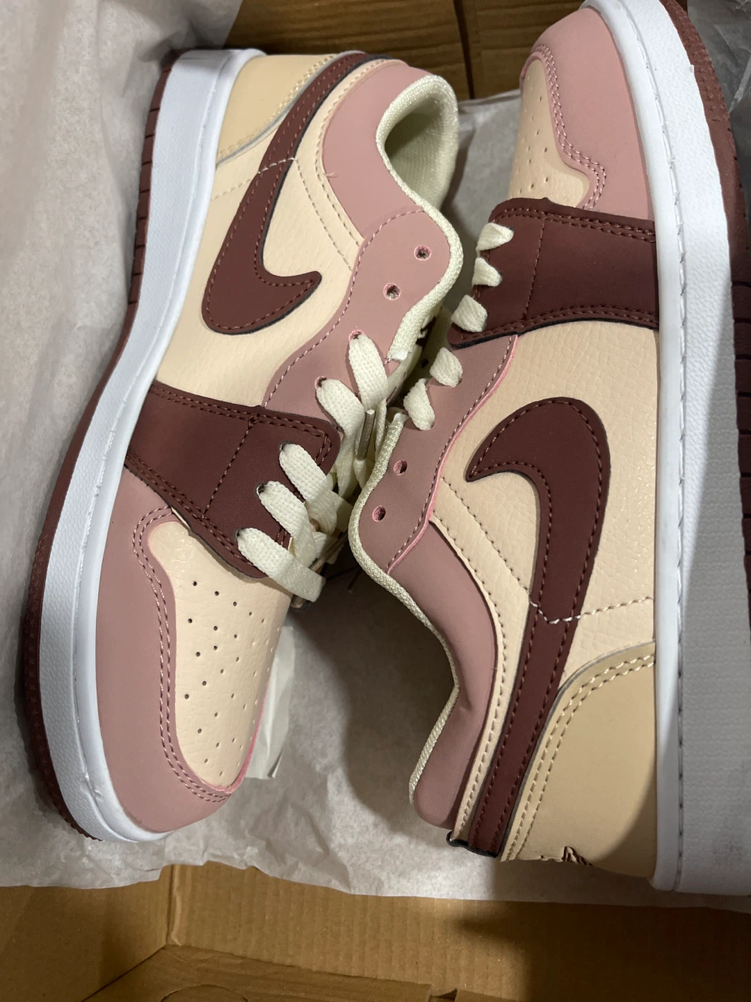 Nike Air Jordan 1 Low SE Atmosphere Shoes