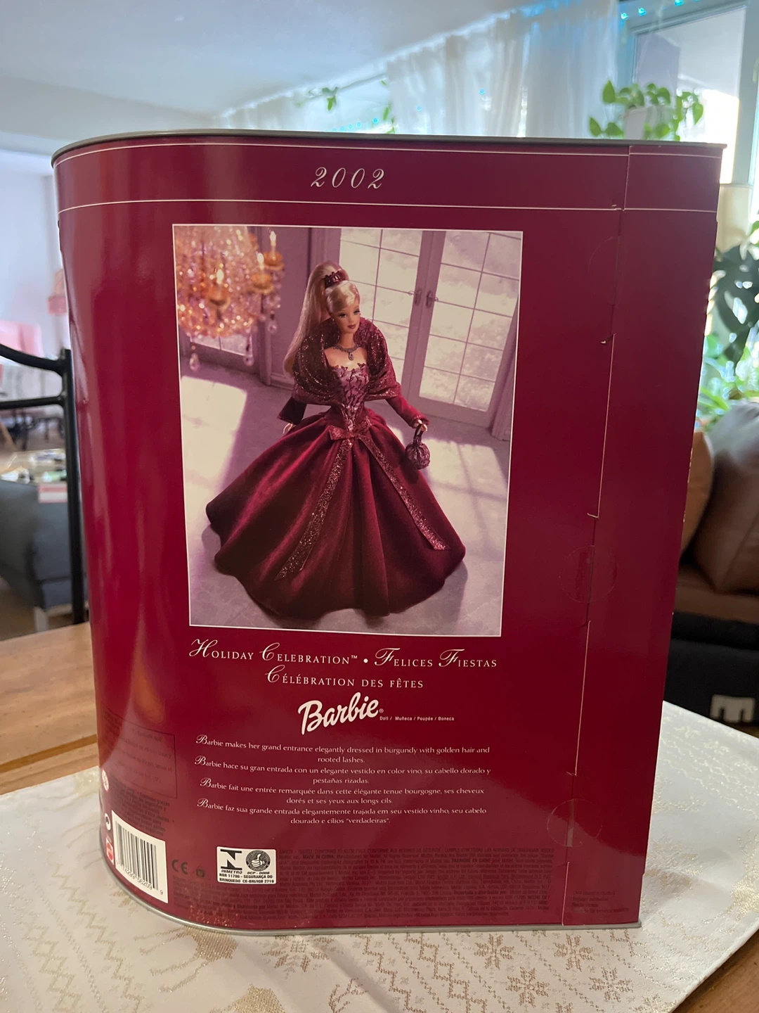 2002 Holiday Celebration Barbie Doll - Special Edition - photo 4