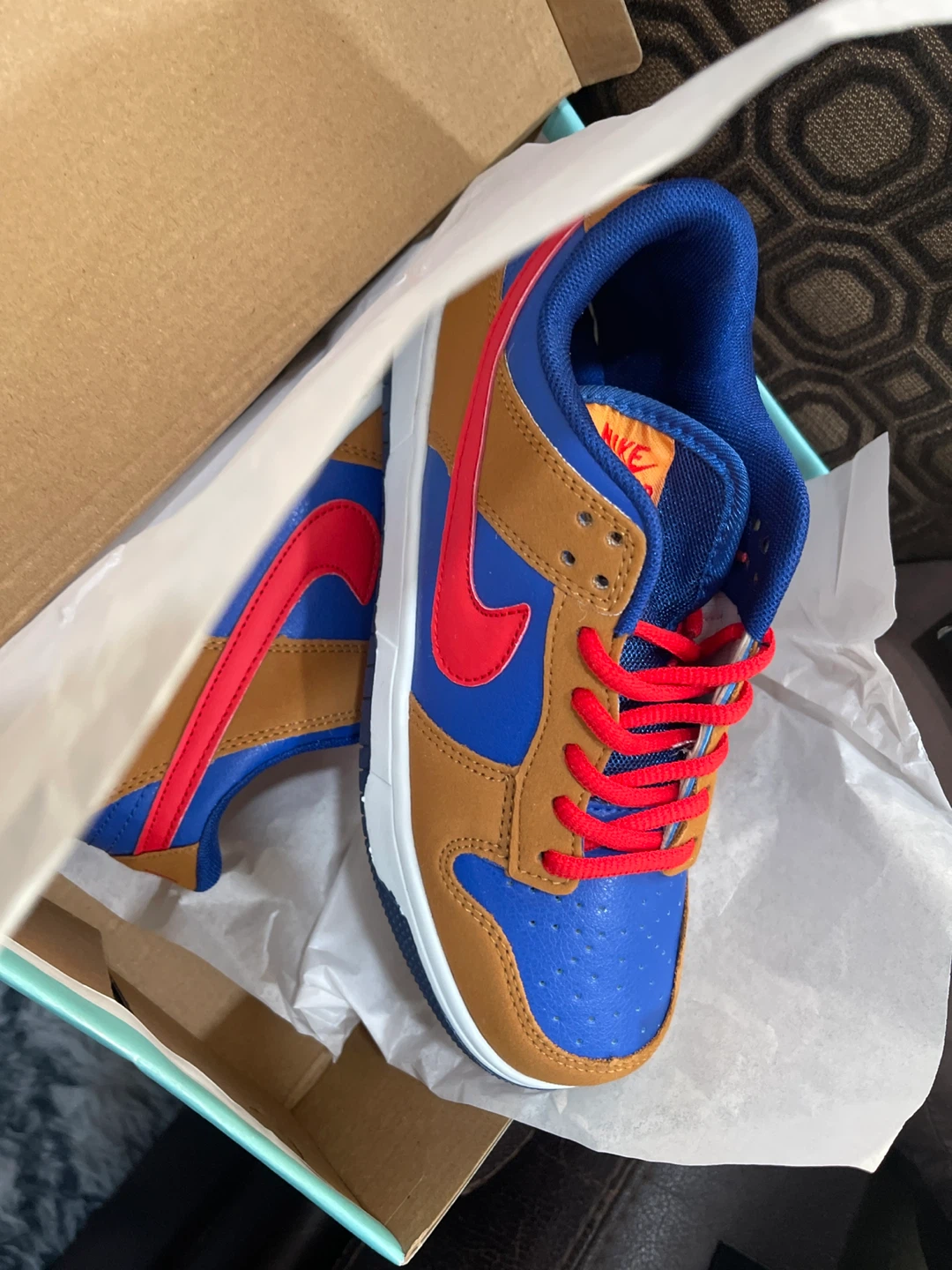 Nike SB Dunk Low Wheat Royal Blue Red Size 6.5 - photo 2