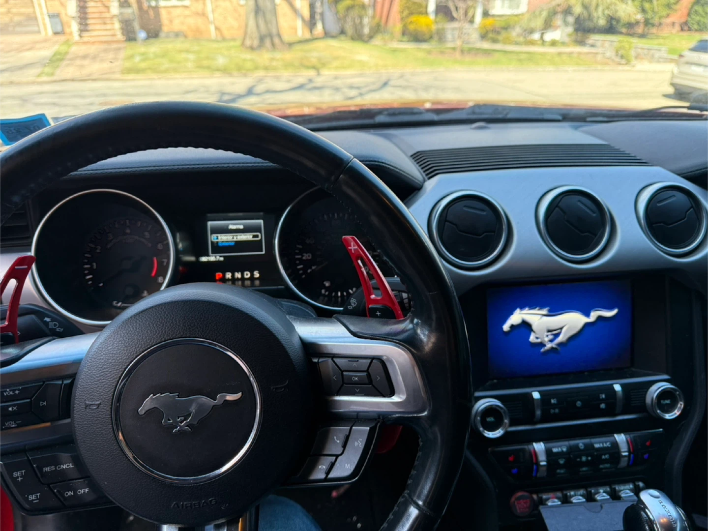 Red Ford Mustang Convertible - photo 2