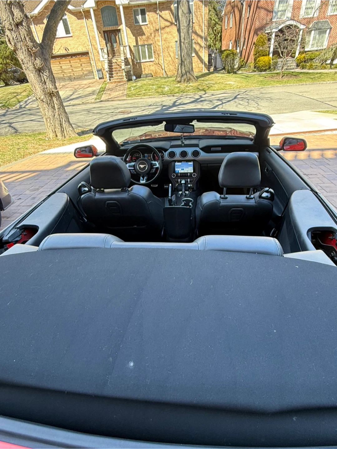 Red Ford Mustang Convertible - photo 3