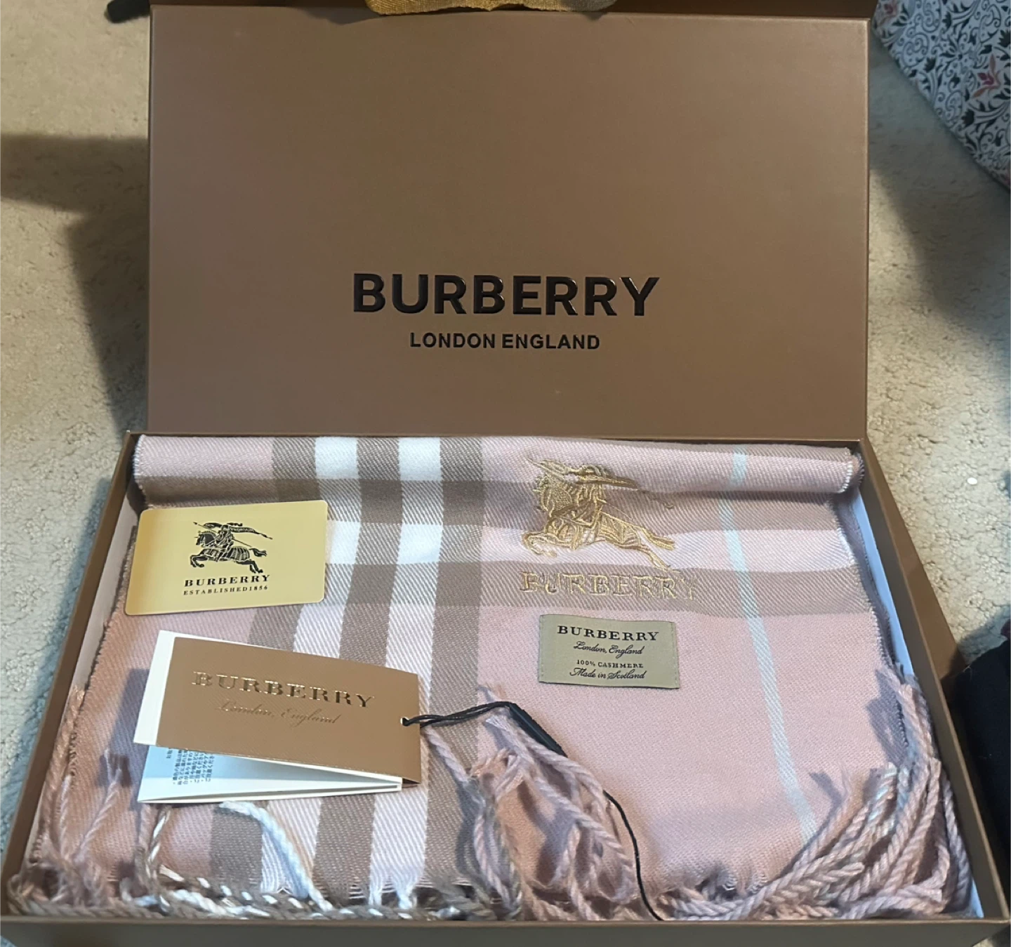 Burberry Cashmere Scarf - New! - photo 2