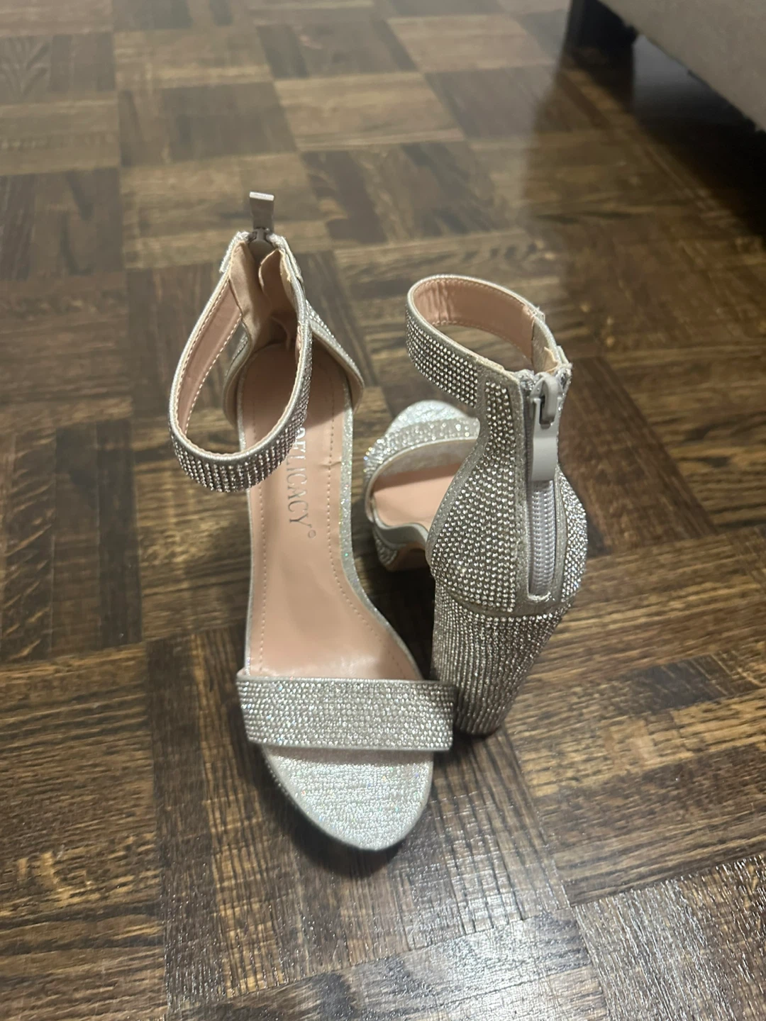 Delicacy Silver Heels - Size 5 - photo 3