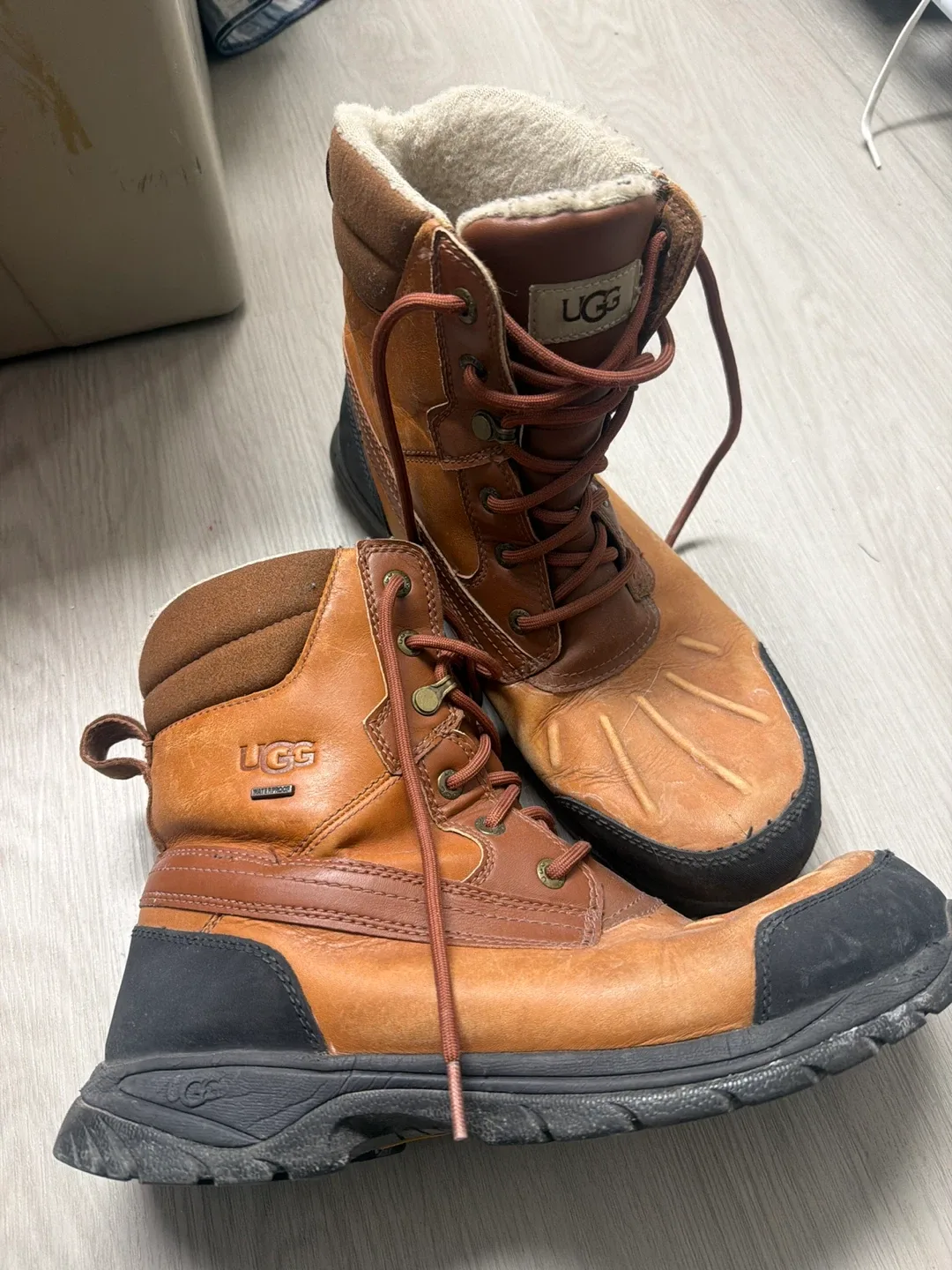 UGG Brown Leather Boots - Men's Size 11