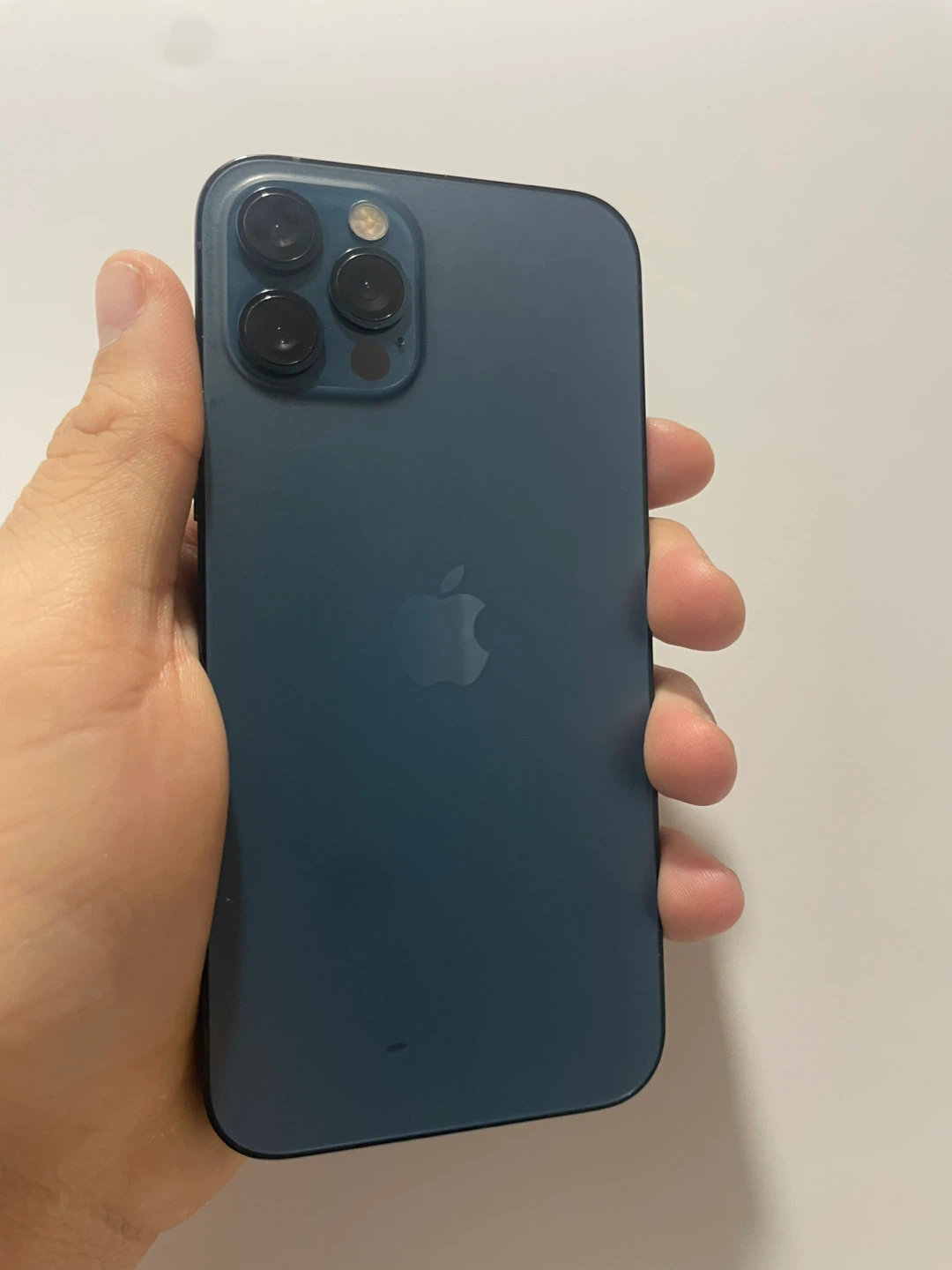 MUST SELL TODAY – iPhone 12 Pro 128GB – 100% Battery Health - photo 2