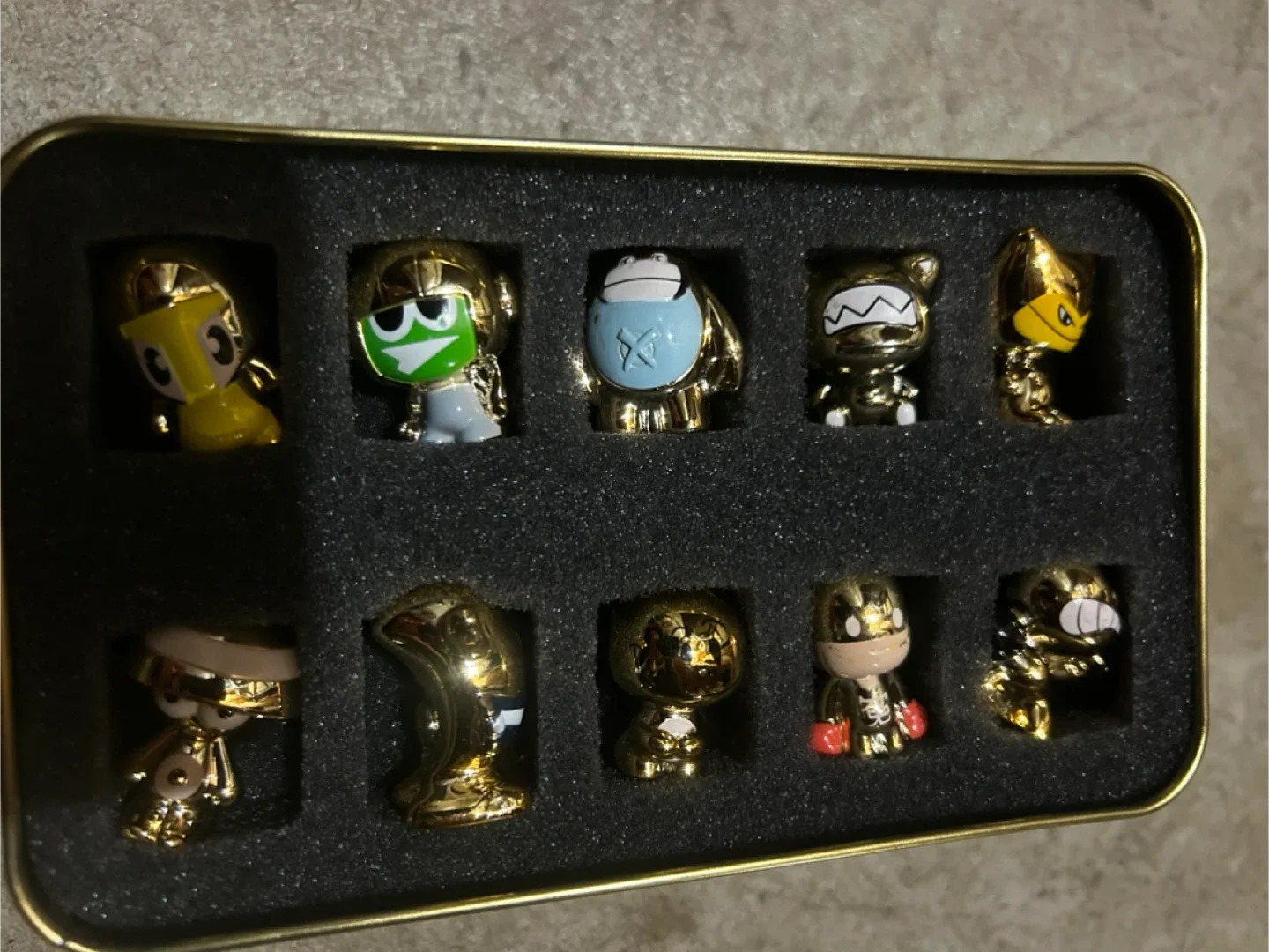 Gogo's Crazy Bones Gold Series Limited Edition