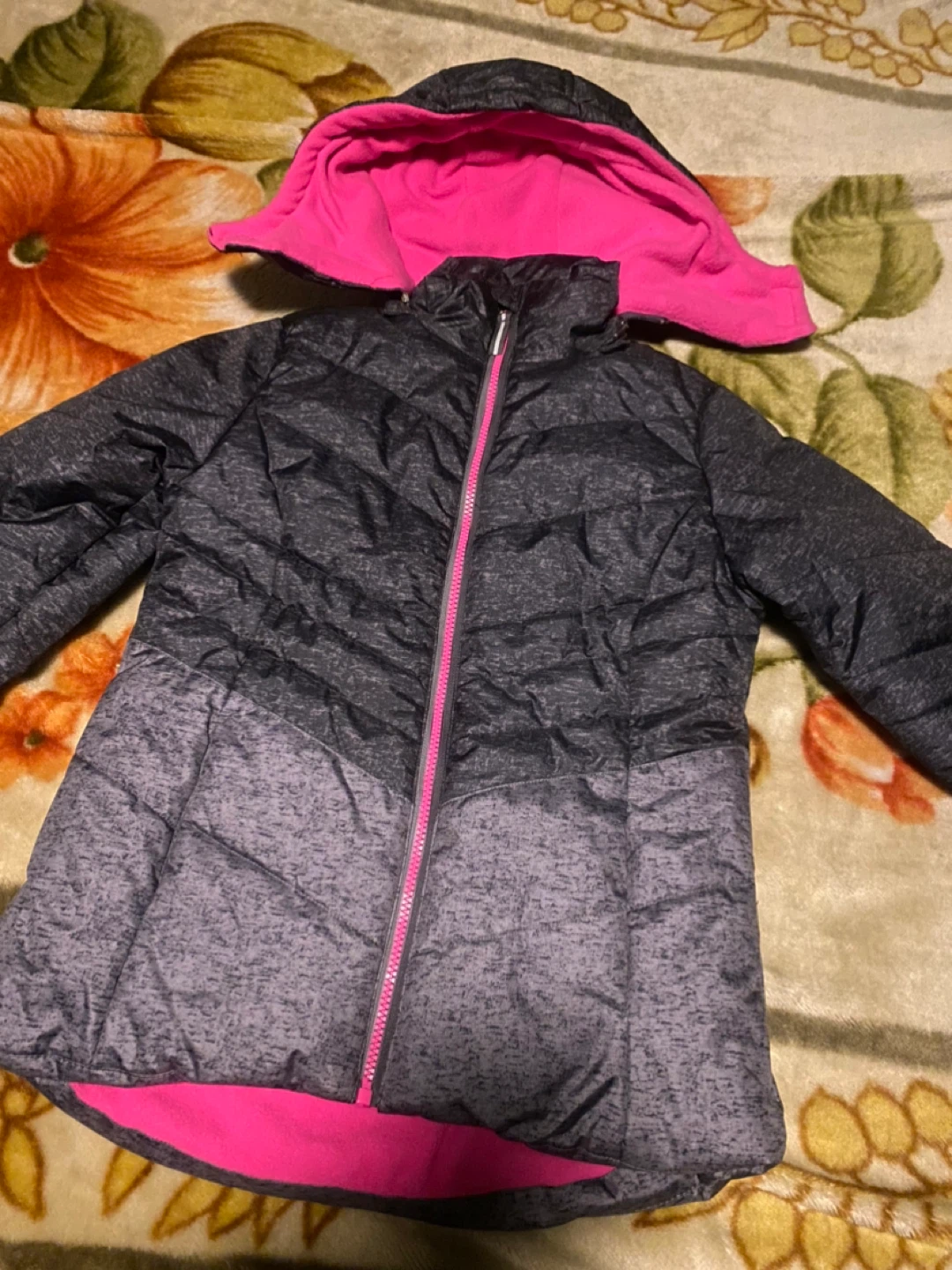 New winter jacket for girls 8 yrs - photo 2