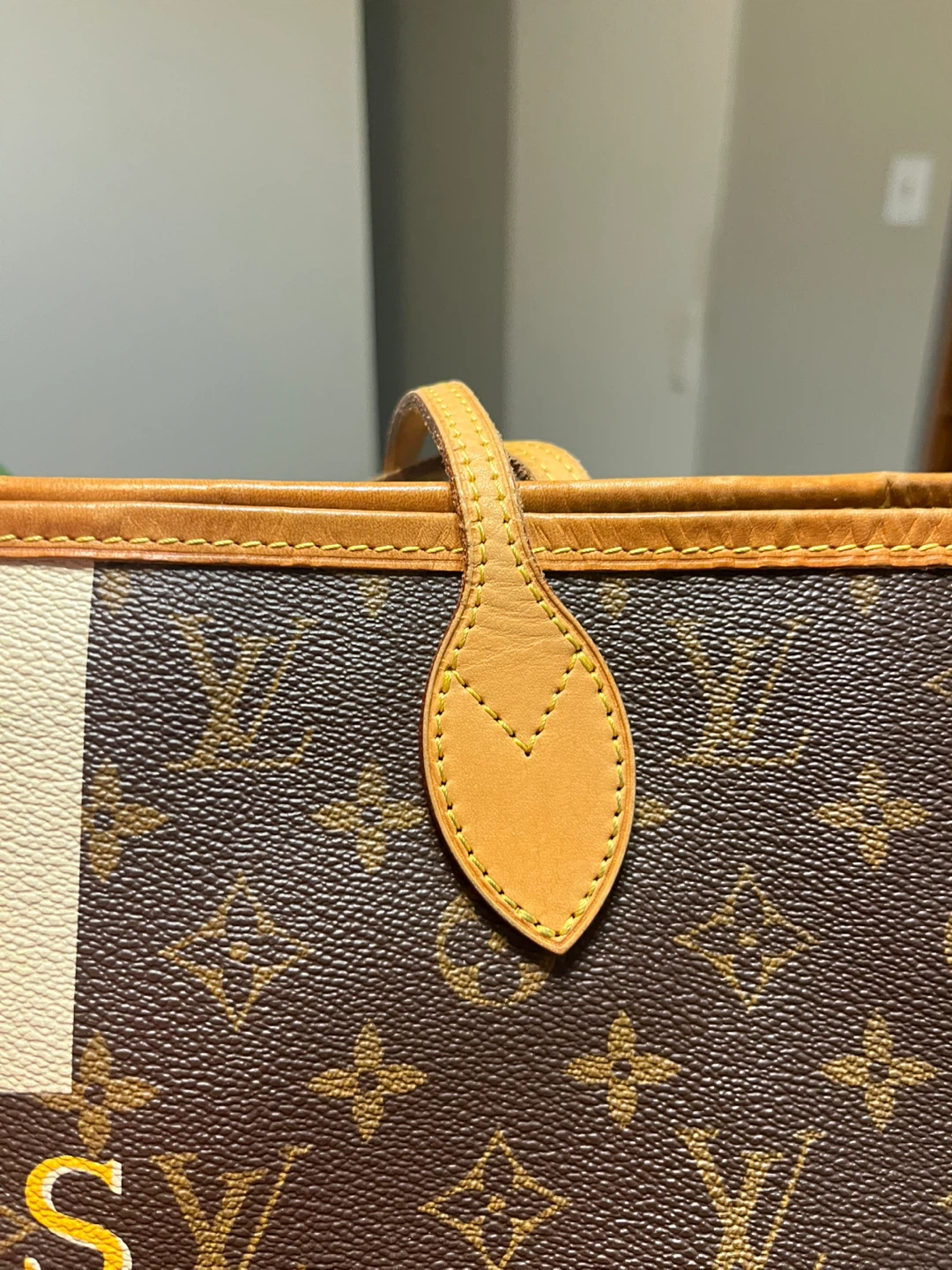 Louis Vuitton Neverfull MM Tote Bag - photo 2