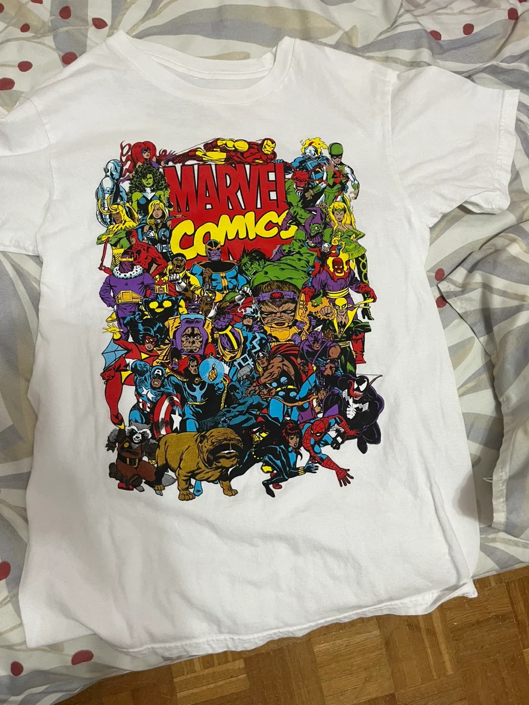 Marvel Comics T-Shirt - Size S
