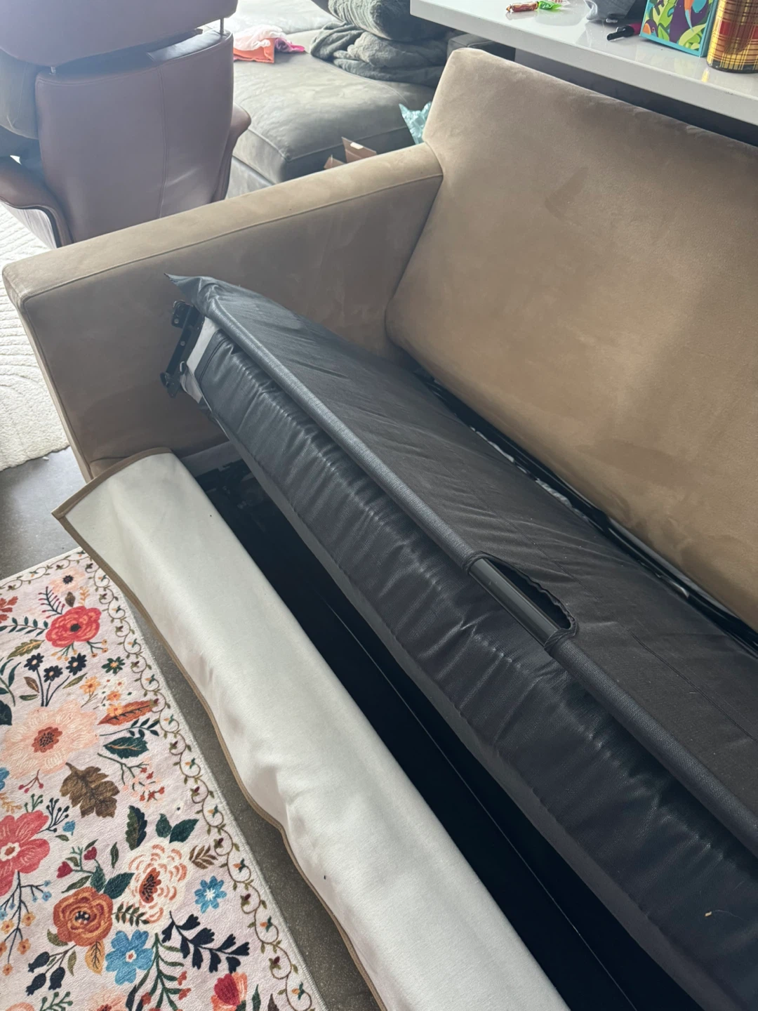 Crate & Barrel Axis Sofa Couch with pull out bed - photo 4