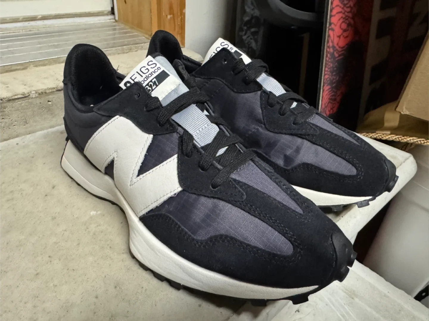 New Balance x FIGS 327 Black White US 8 men