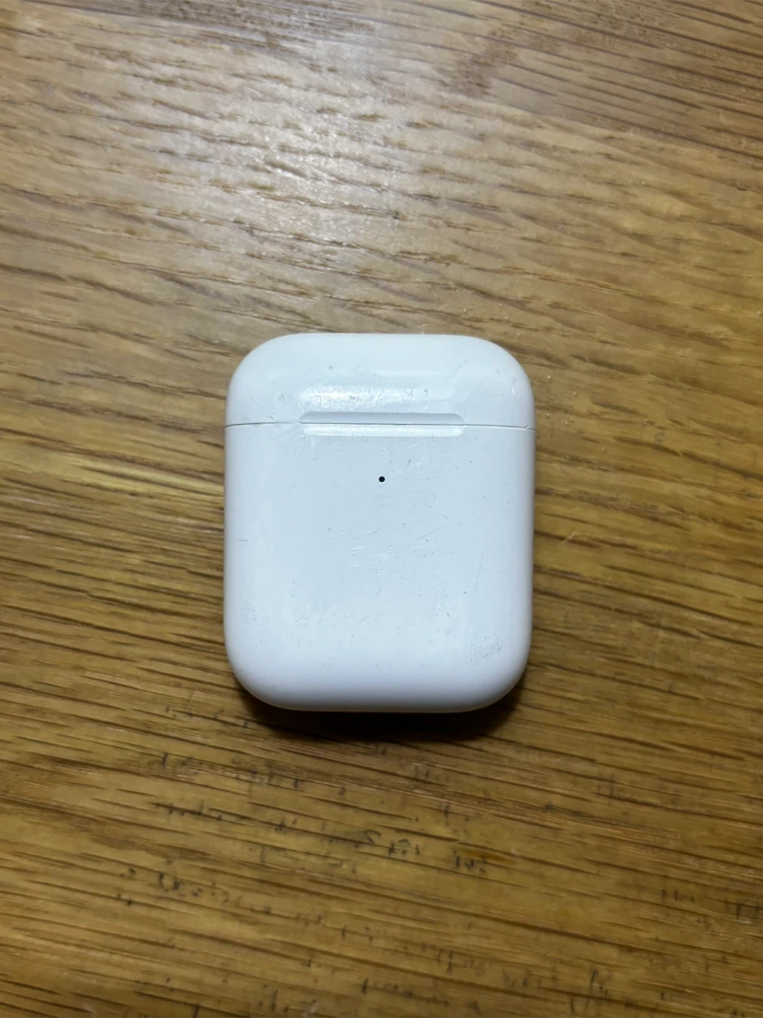 Apple AirPods 2nd gen wireless charging Case