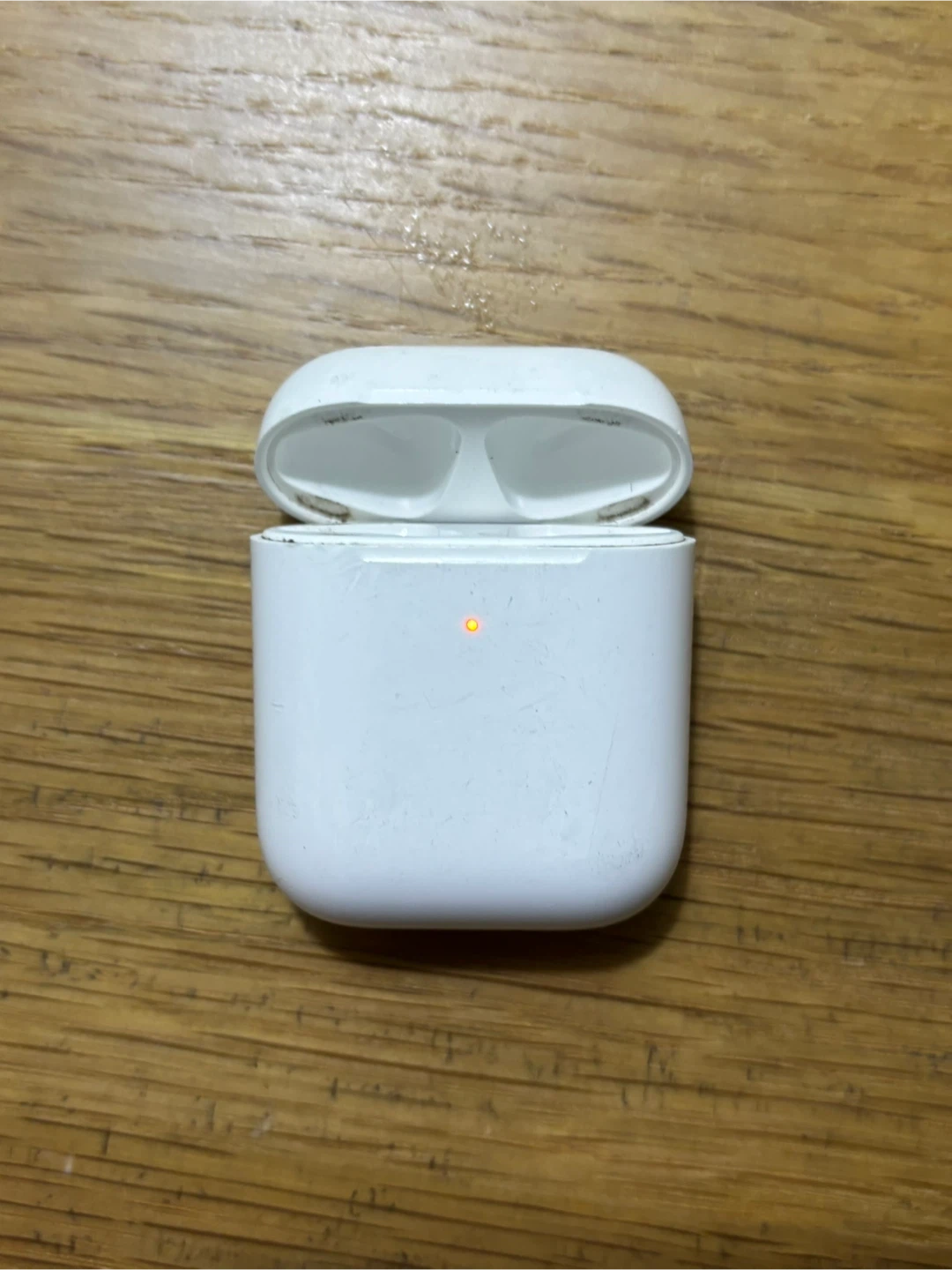 Apple AirPods 2nd gen wireless charging Case - photo 2