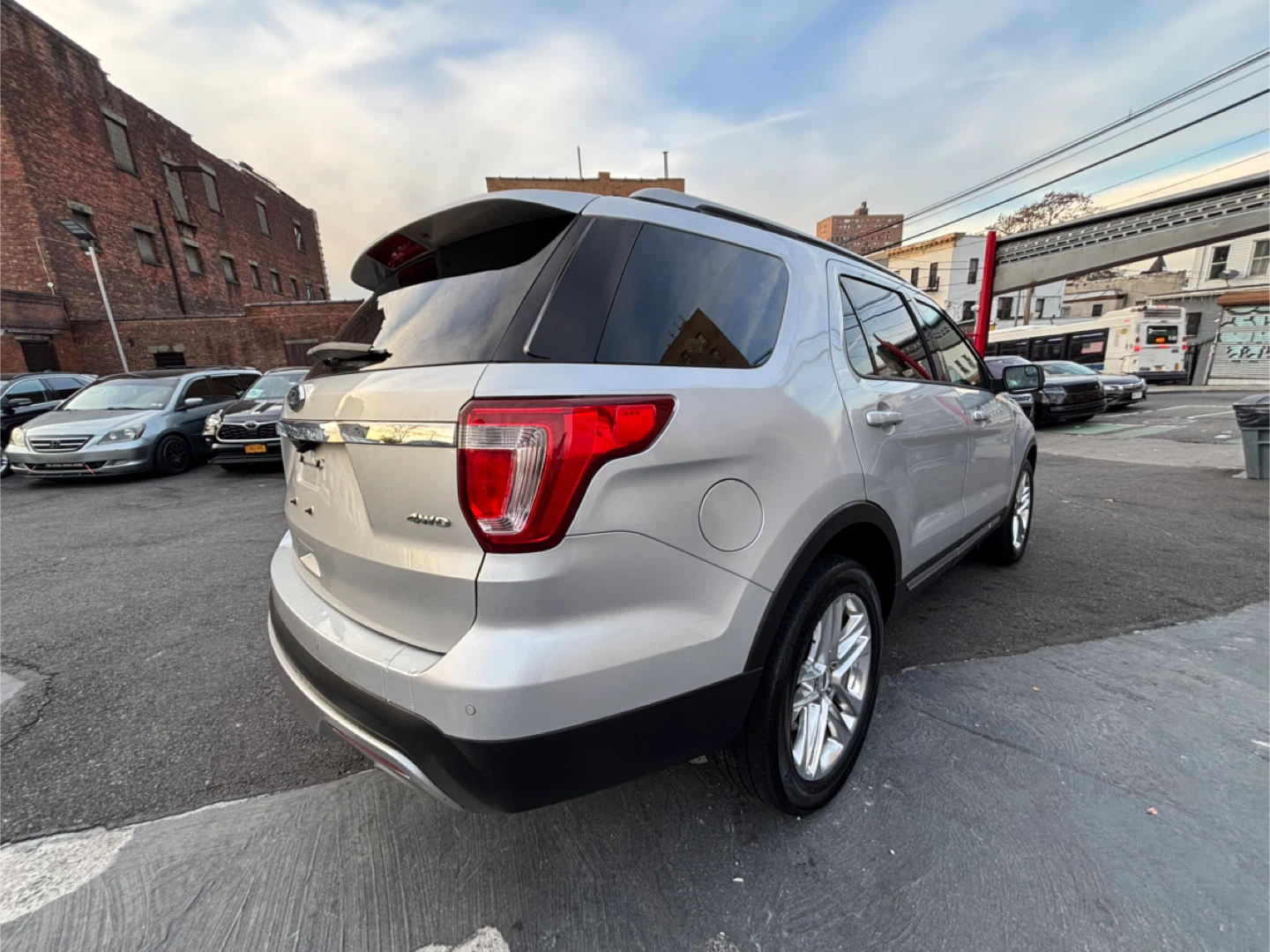 Ford Explorer XLT  2016 94K miles - photo 3