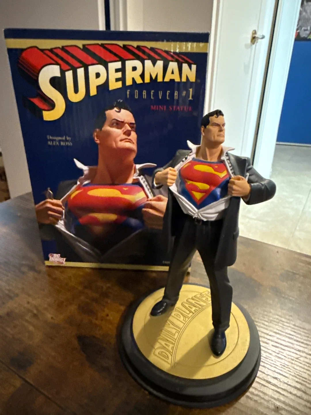 Superman Forever #1 Mini Statue by Alex Ross