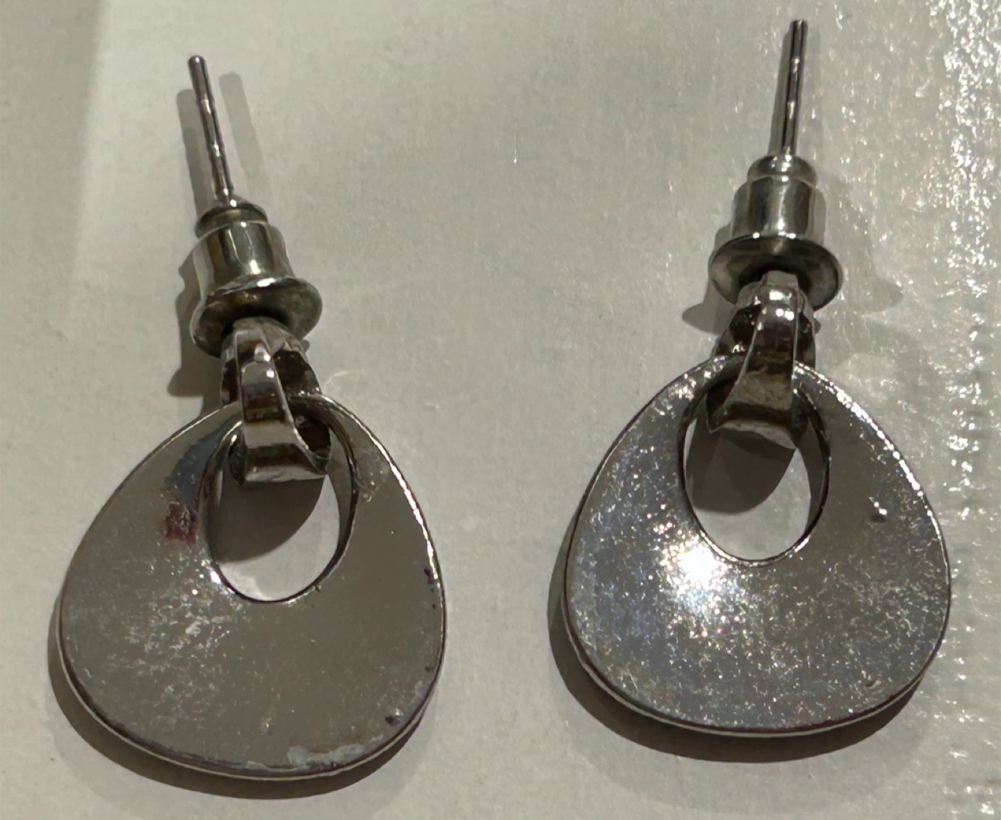 Silver Tone Black Teardrop Earrings - photo 3