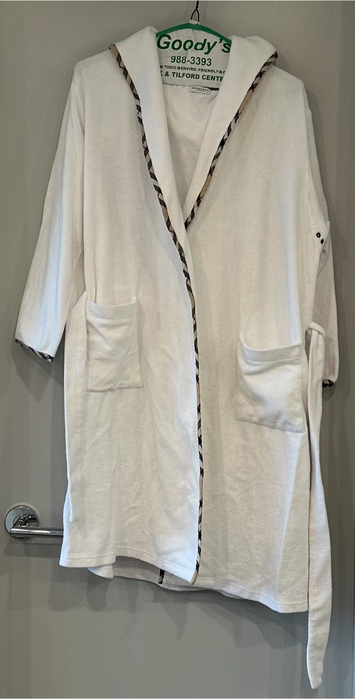 Authentic Burberry London White Bath Robe - Size M