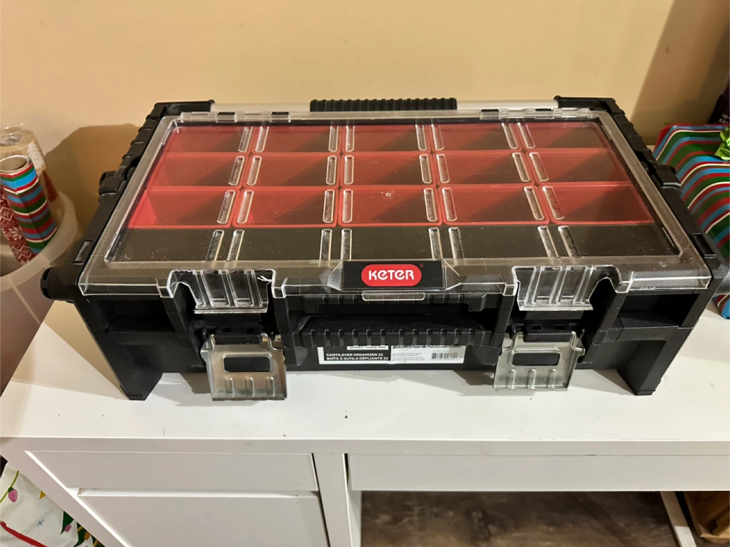 Keter Pro Cantilever Tool Box/Organizer 22