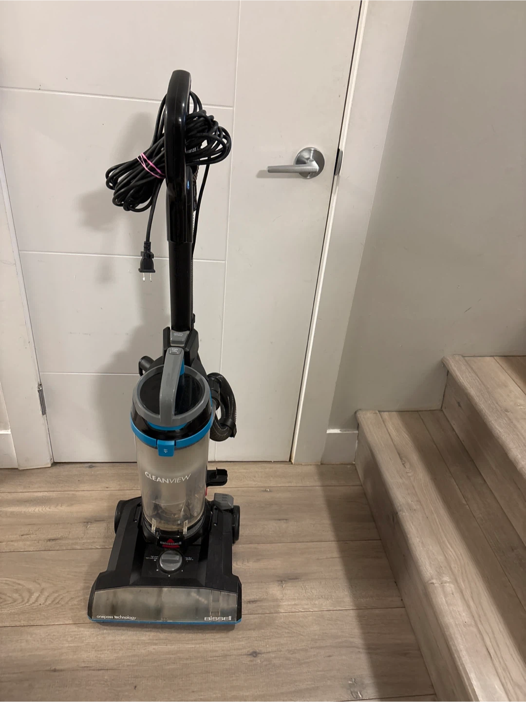 Bissell CleanView Upright Vacuum - photo 2
