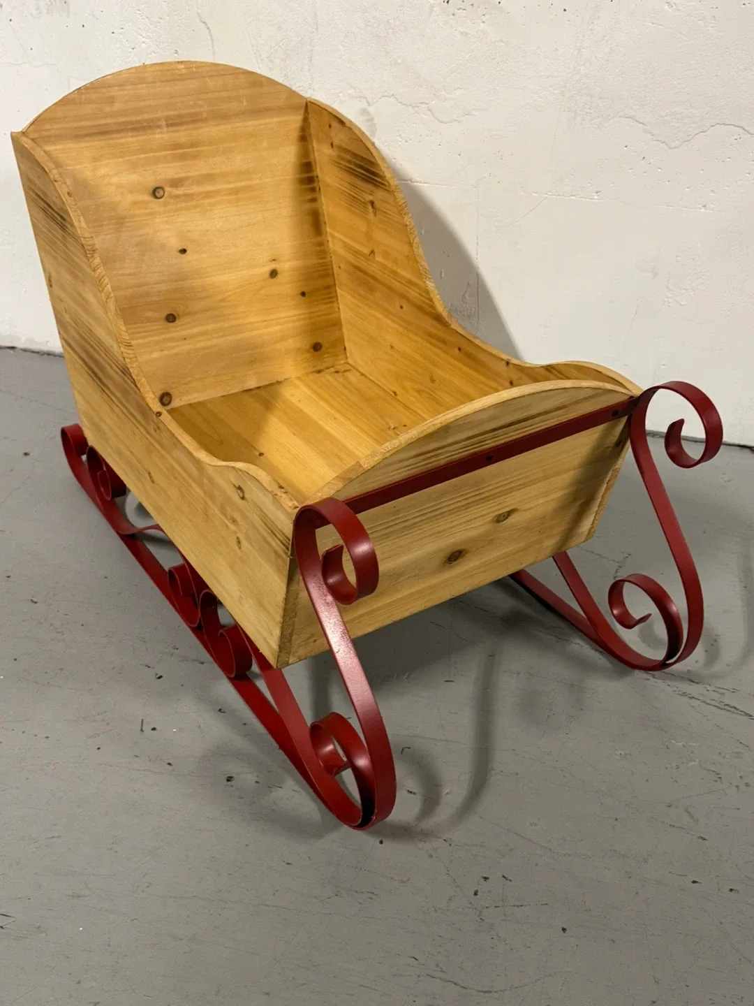 25”x18” Decorative Sleigh – Perfect for Photos or Holiday Decor