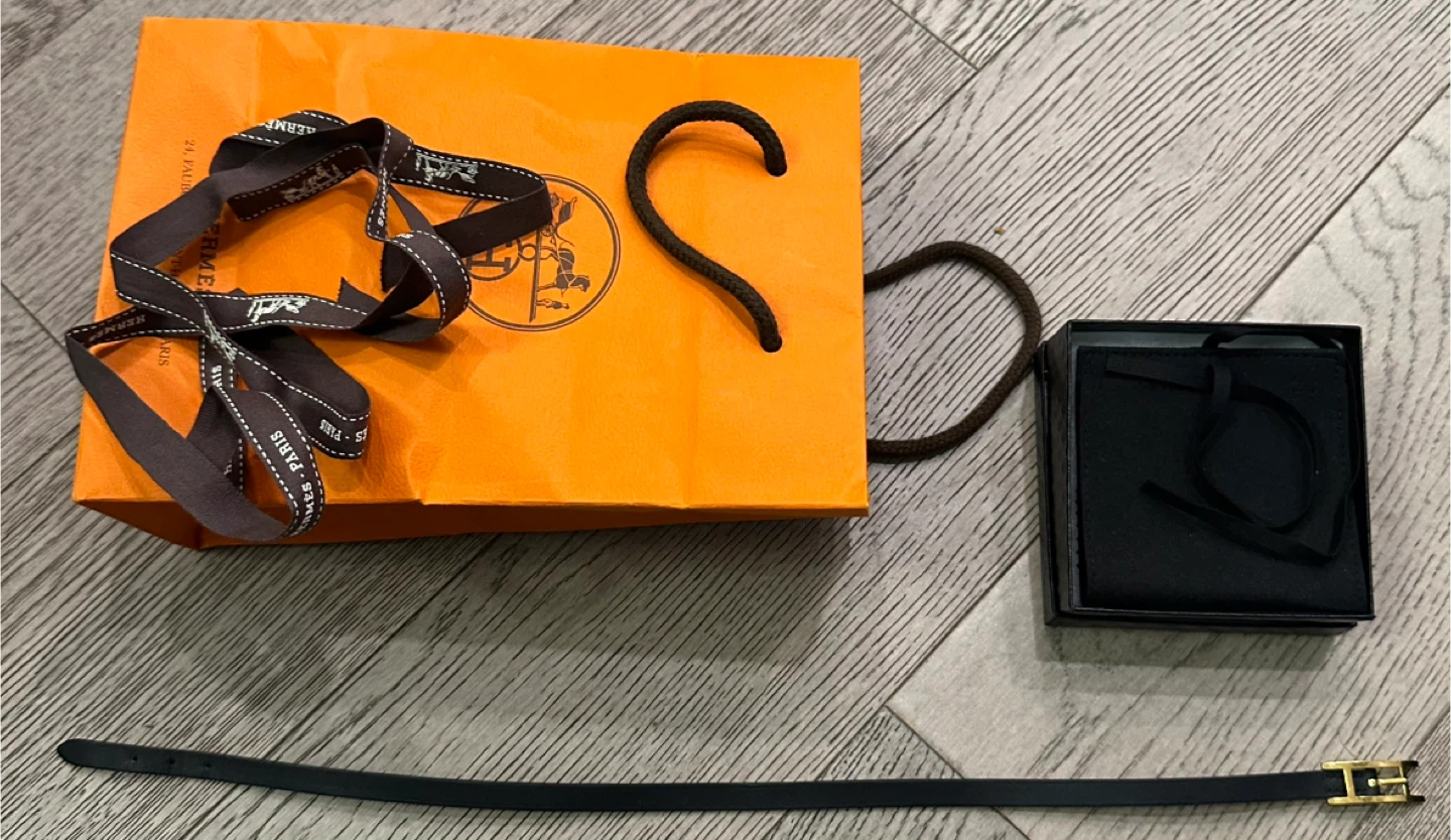 Authentic Hermès Black Leather Belt with Gold Buckle - photo 2