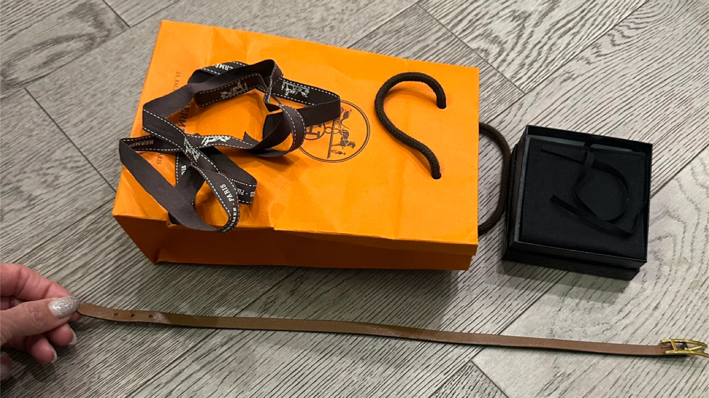 Authentic Hermès Black Leather Belt with Gold Buckle - photo 4