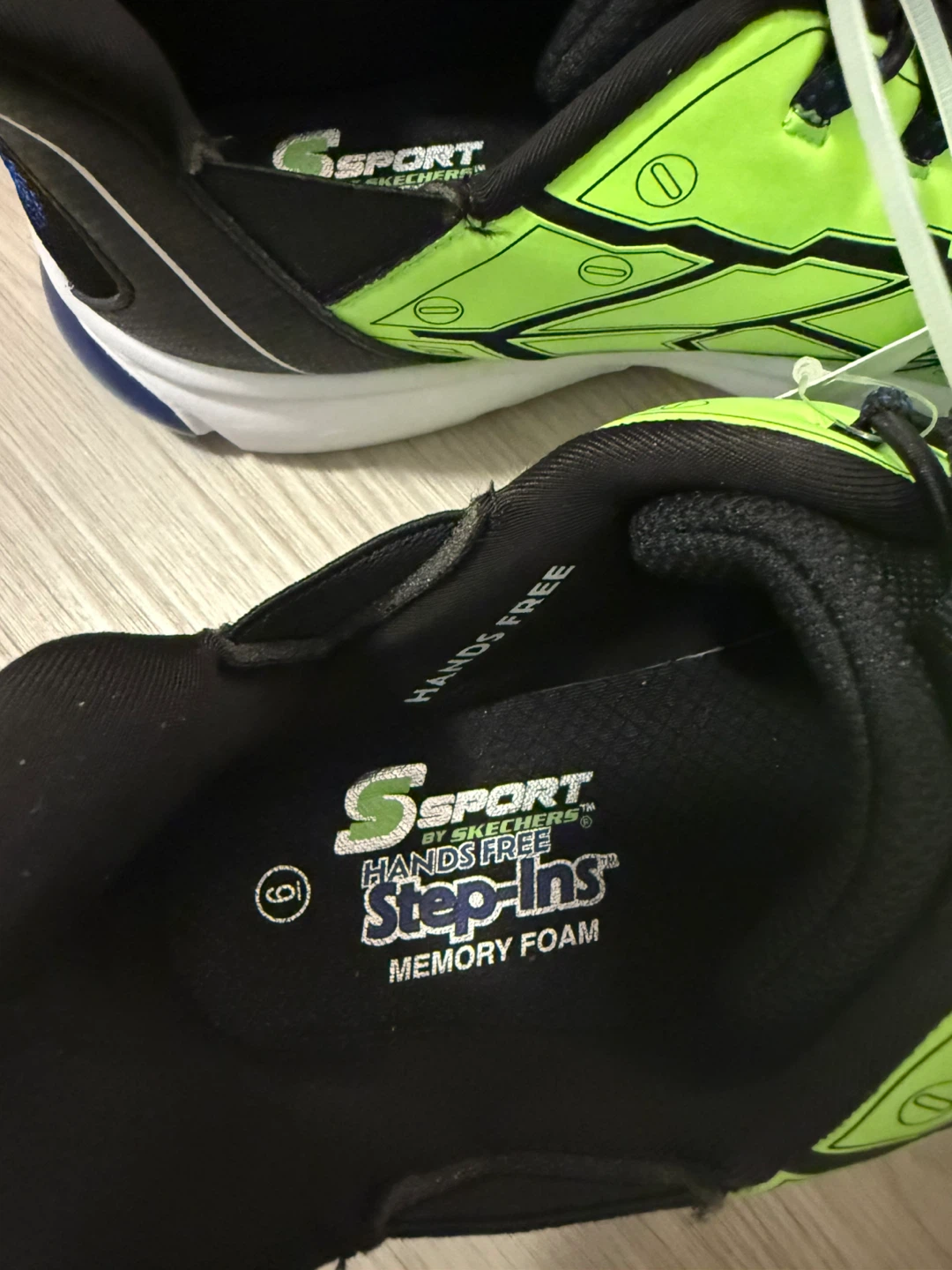Dynamic Skechers S-Sport Step-Ins Boys' Sneakers (Size 6) - photo 2
