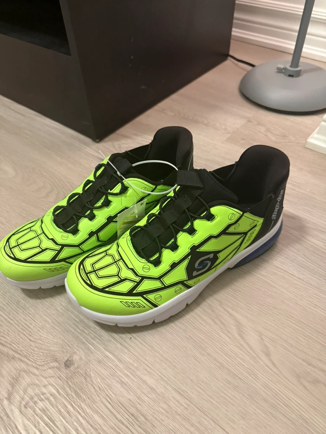 Dynamic Skechers S-Sport Step-Ins Boys' Sneakers (Size 6) - photo 4