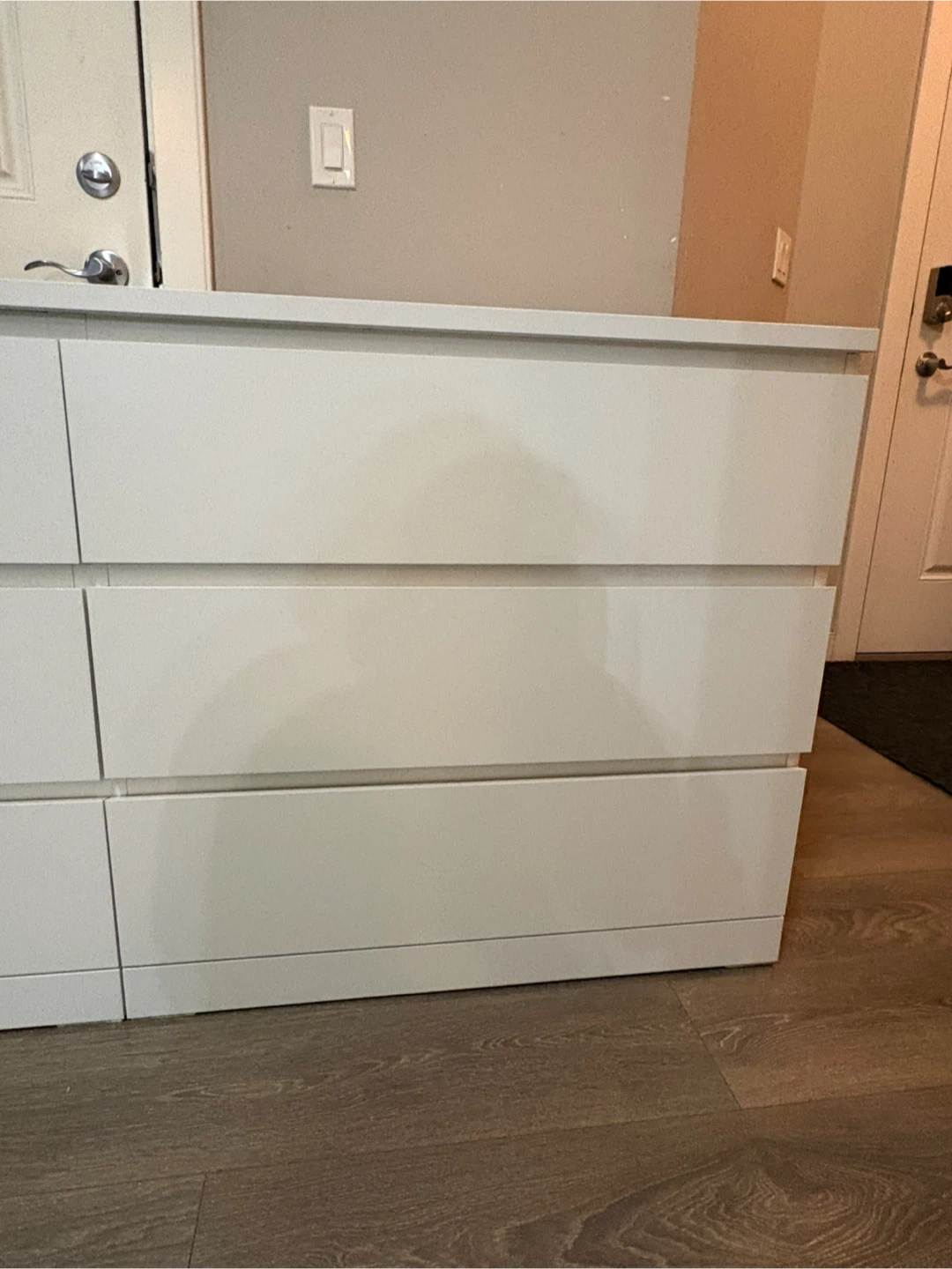 White 6-Drawer Dresser - photo 3