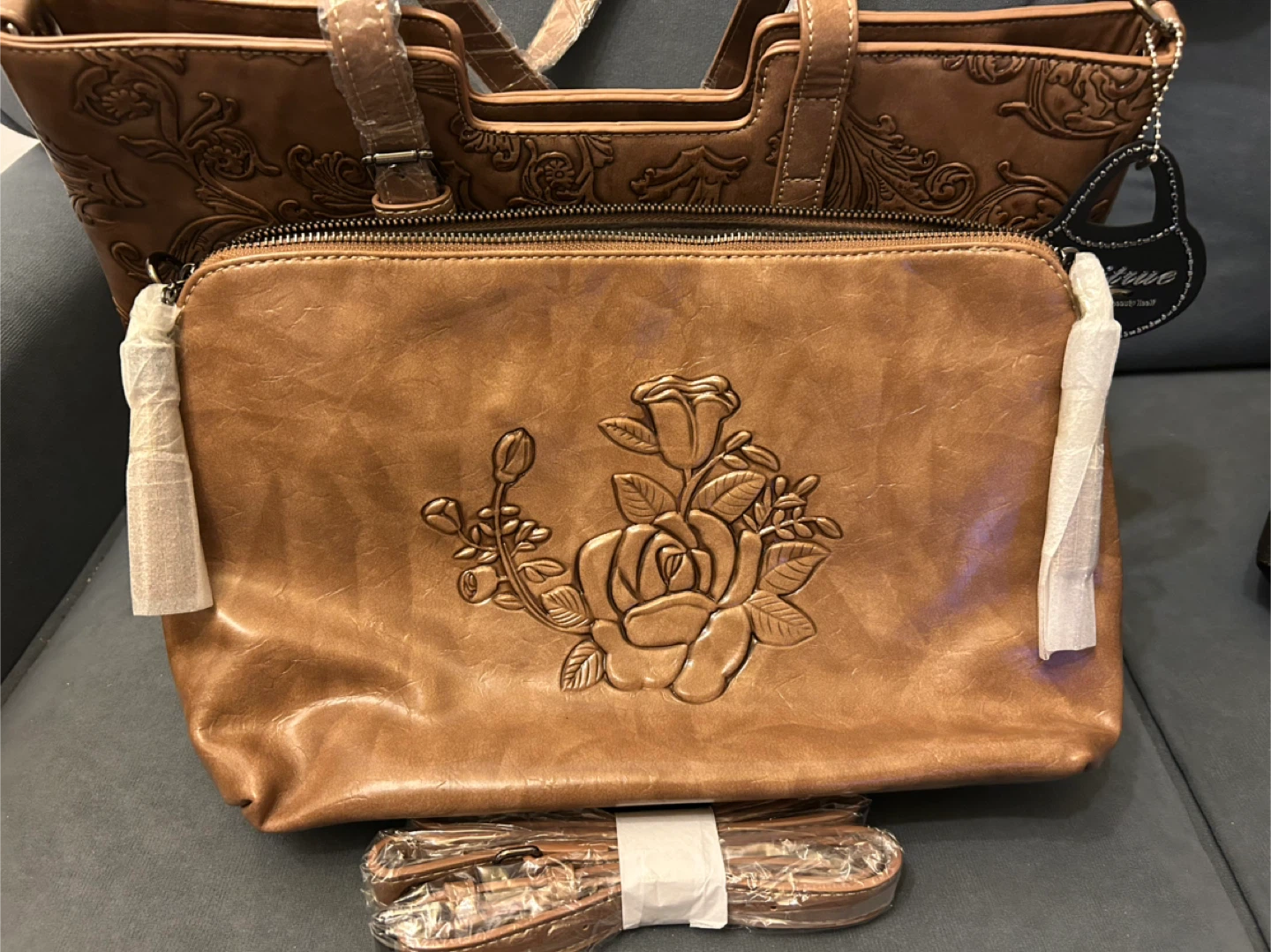 Band new Brown Leather Tote Bag & Clutch Set - photo 3