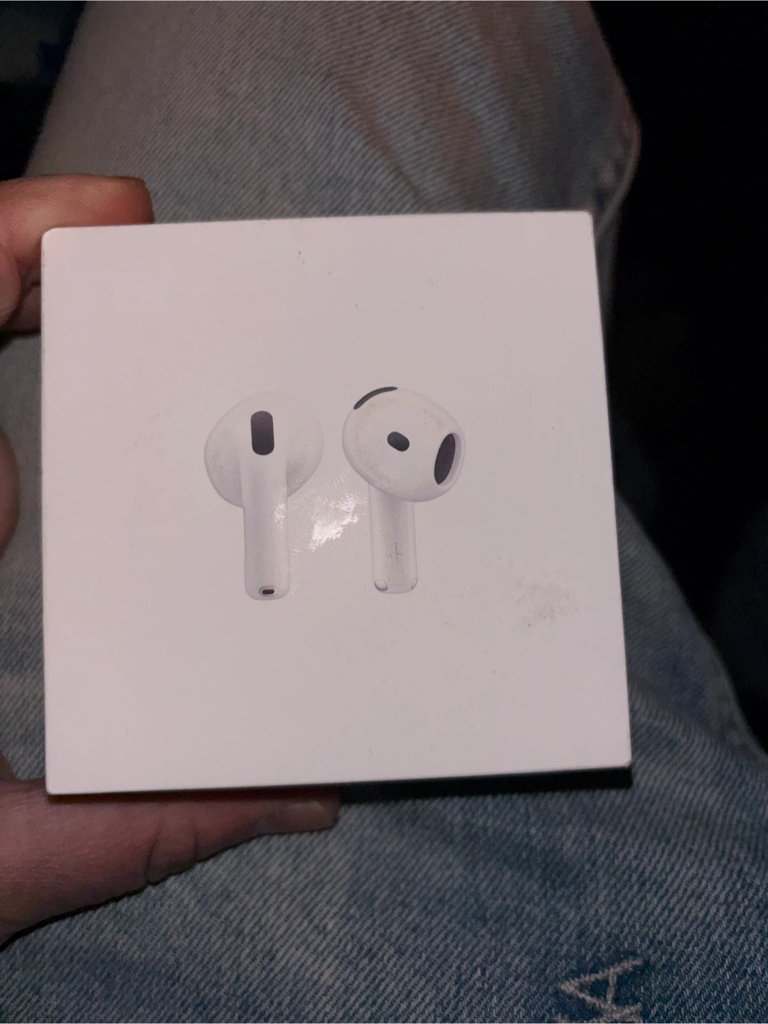 Apple AirPods 4